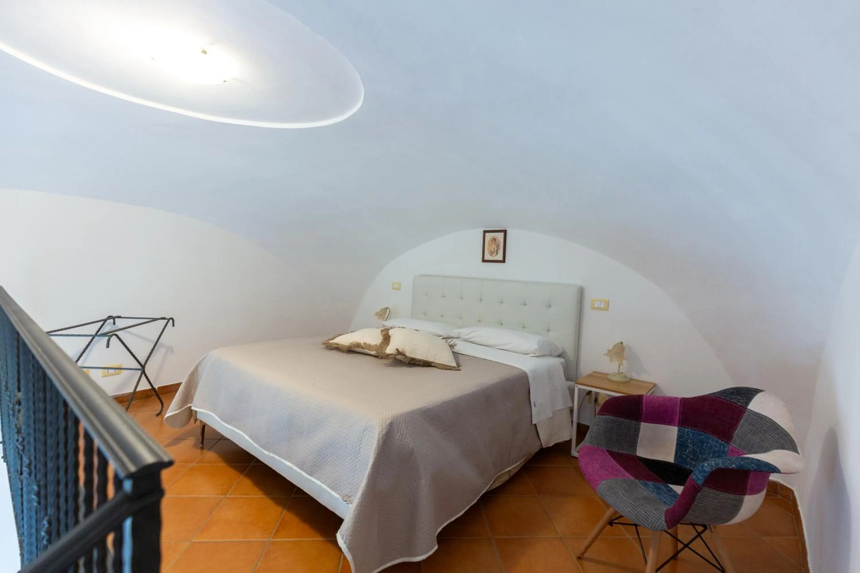 Bed in Flowers apartments & rooms