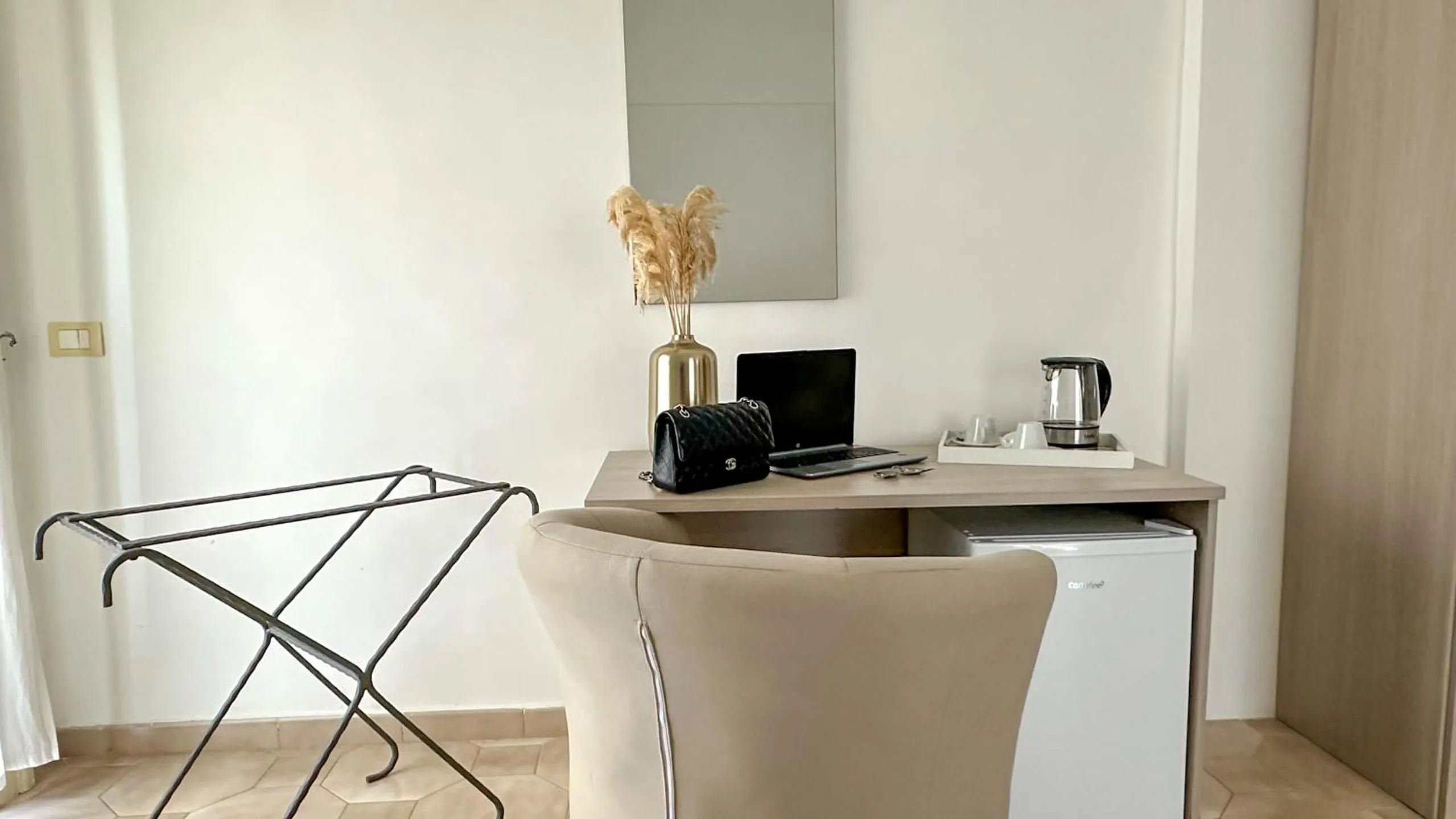 Flowers apartments & rooms