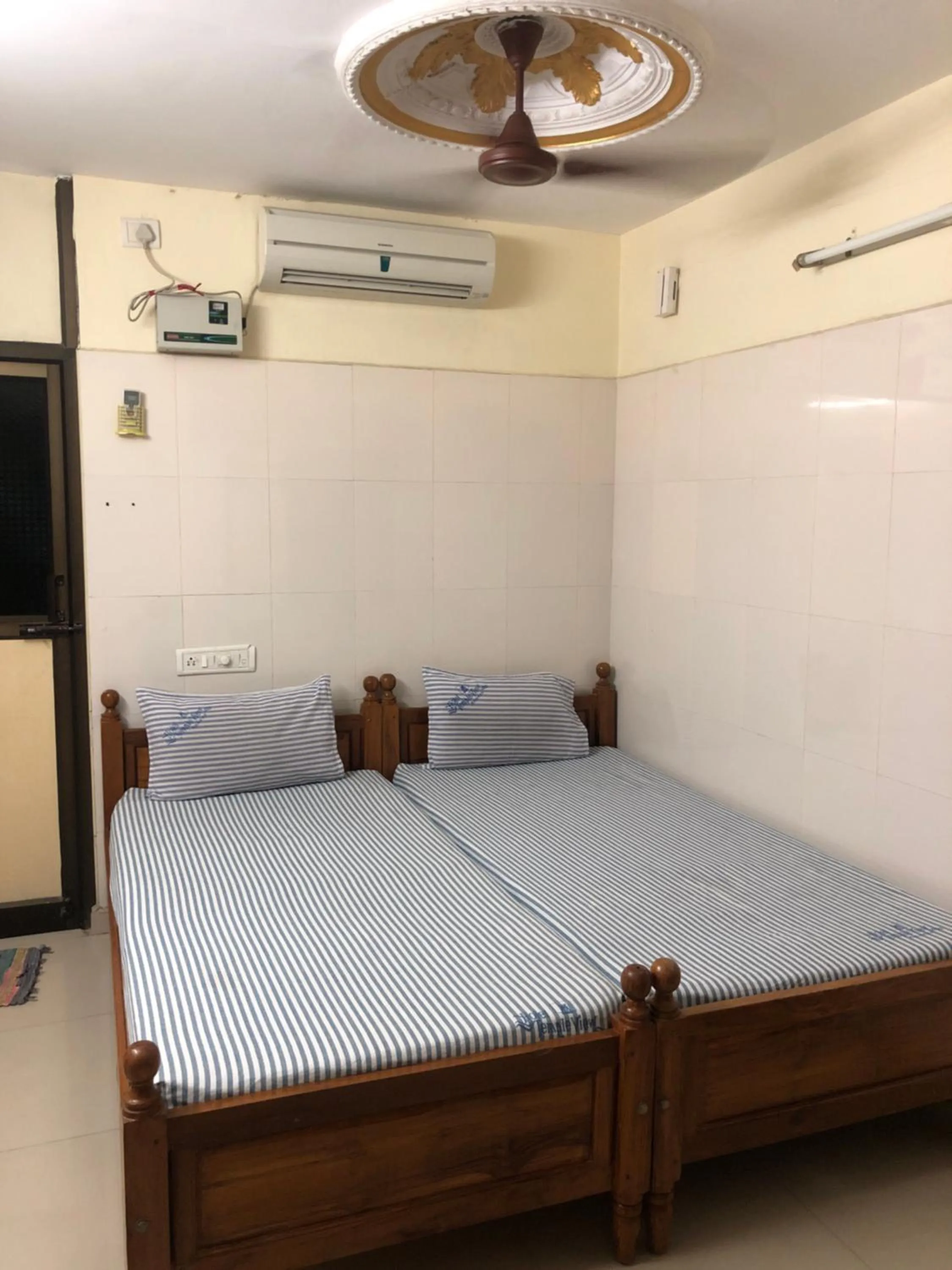 Bed in Hotel Temple View Annex