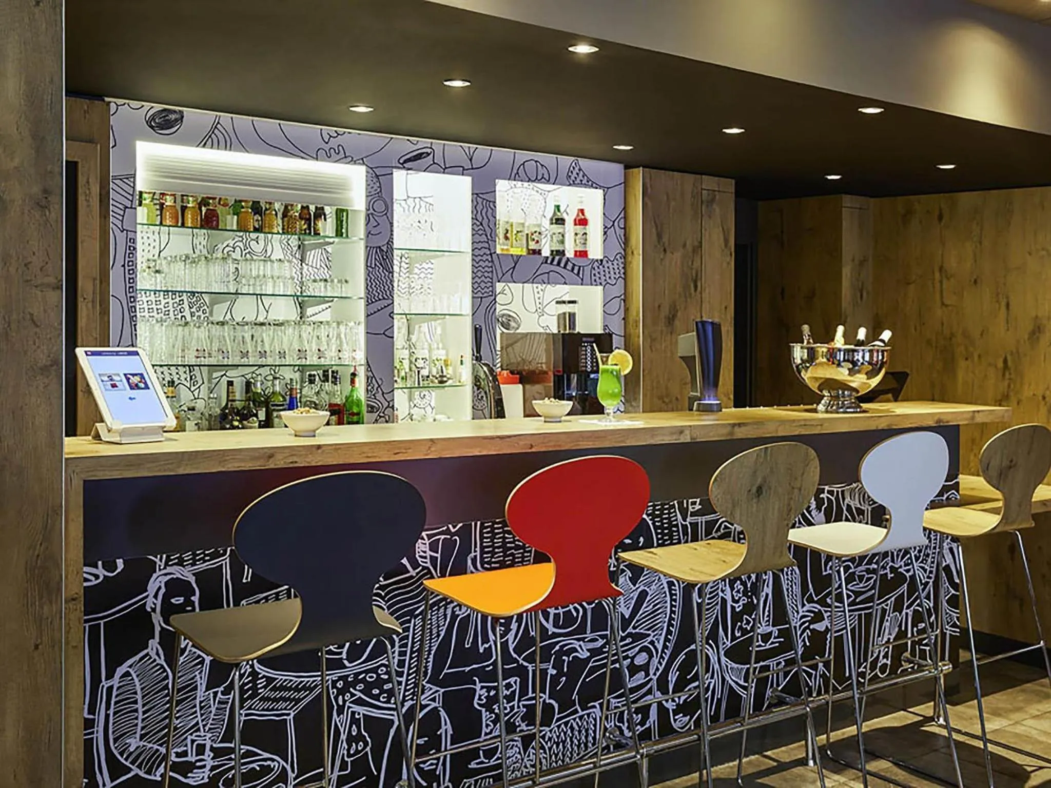 Lounge or bar in ibis Toulouse Centre