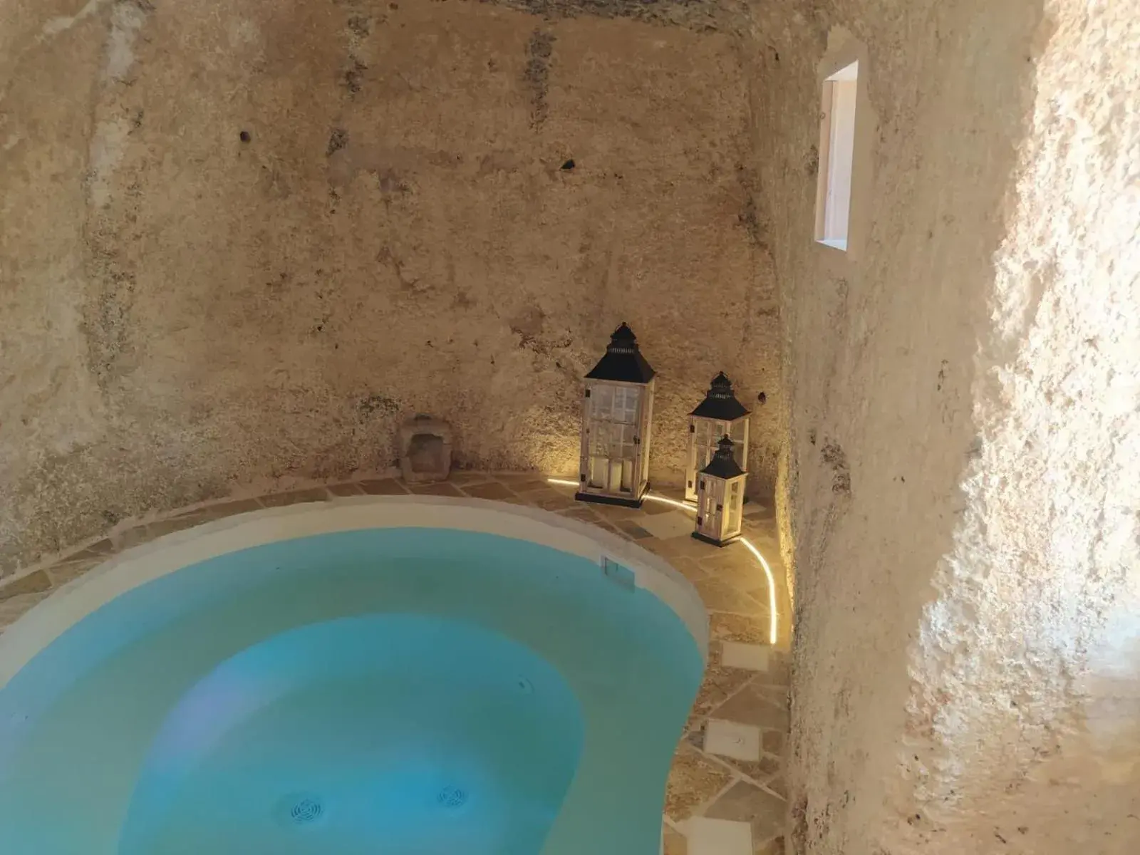Suite with Hot Tub in Masseria Torre Rossa Suite with Hot Tub in Masseria Torre Rossa