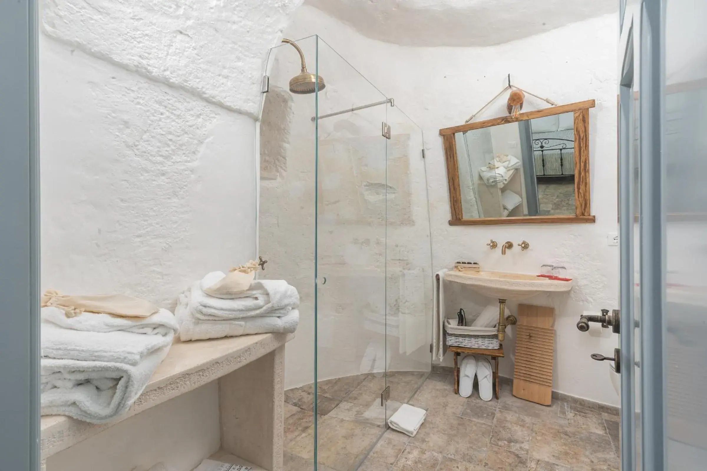 Superior Queen Room in Masseria Torre Rossa Superior Queen Room in Masseria Torre Rossa