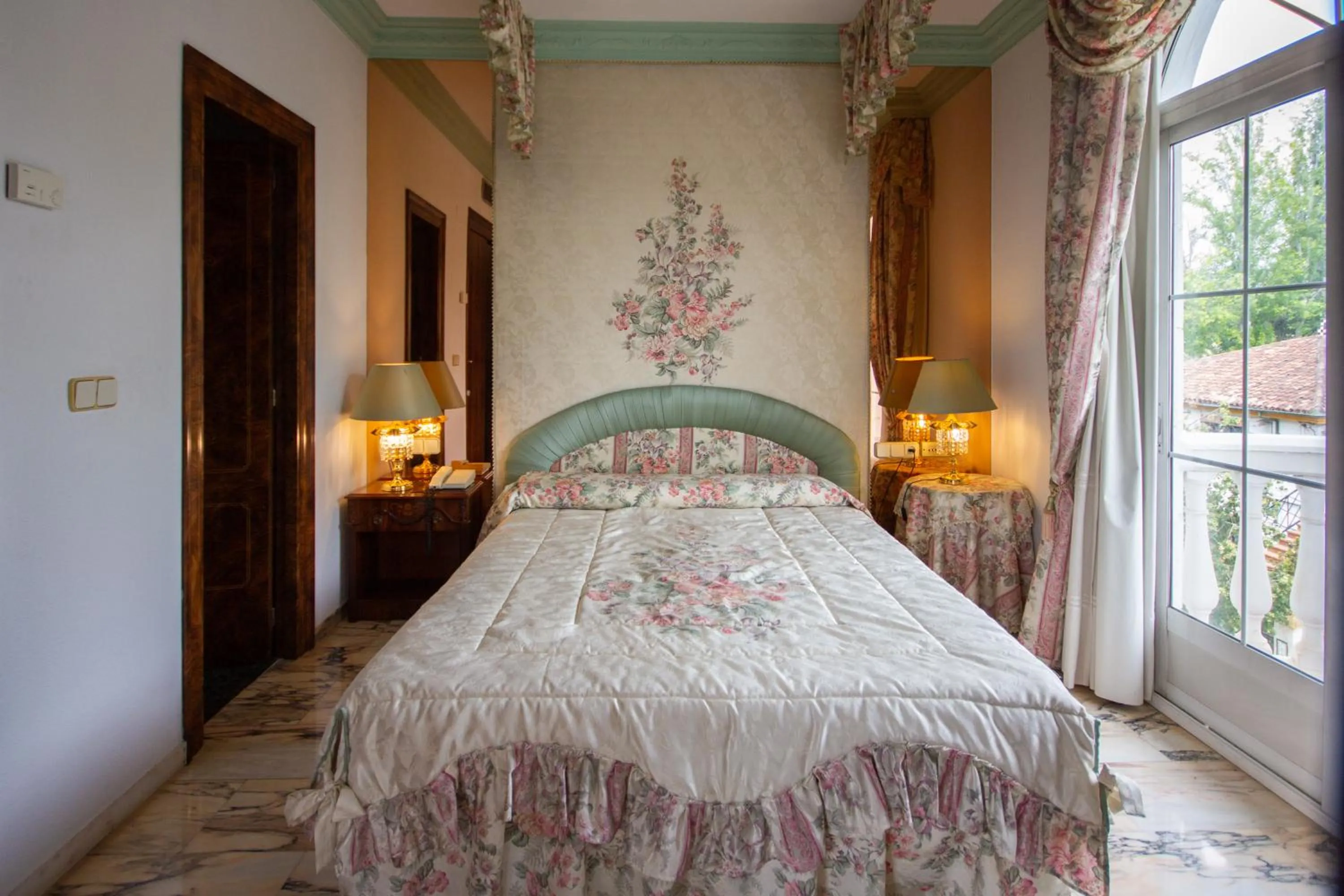 Bed in Hotel Hidalgo