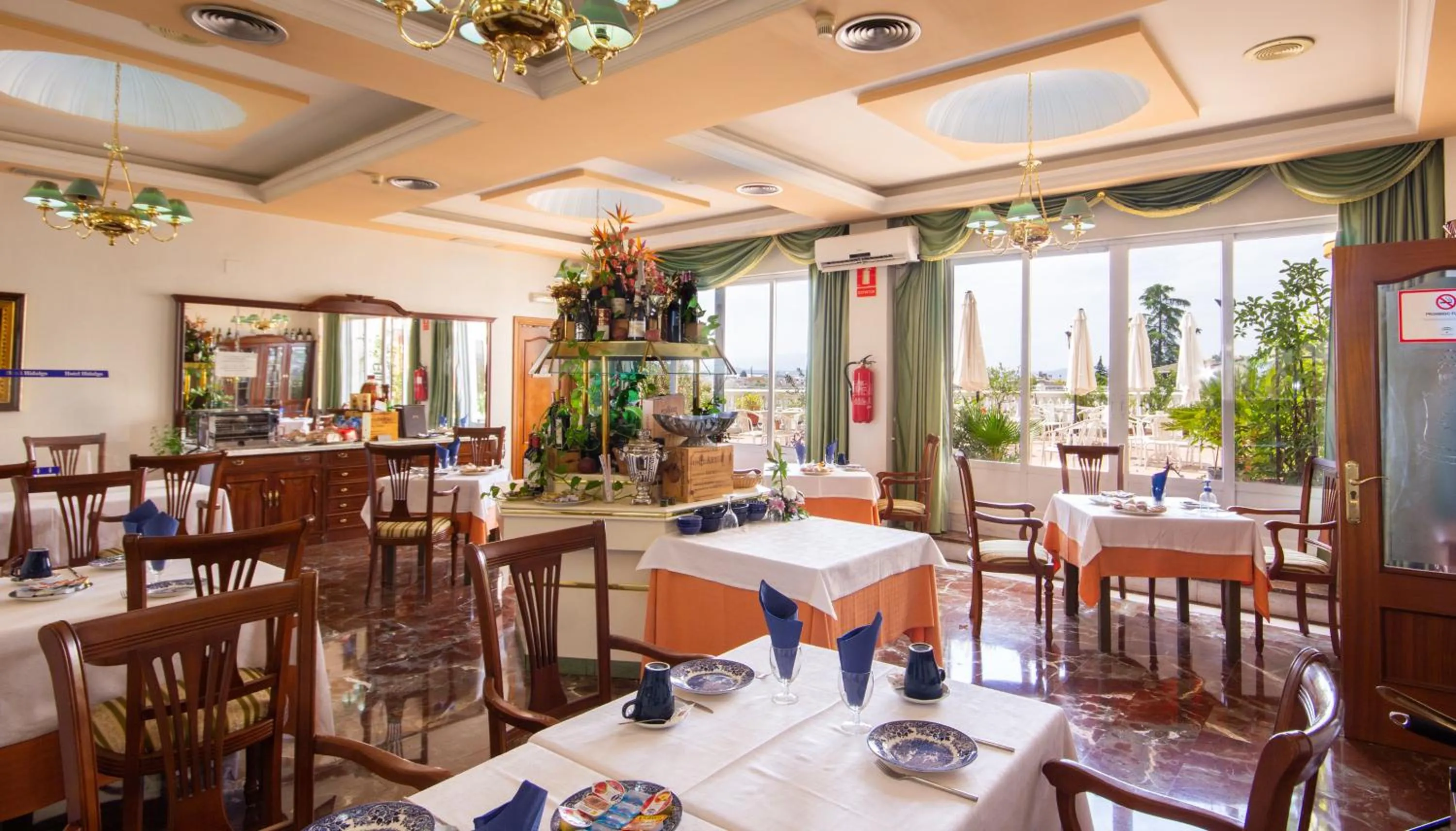 Restaurant/places to eat in Hotel Hidalgo