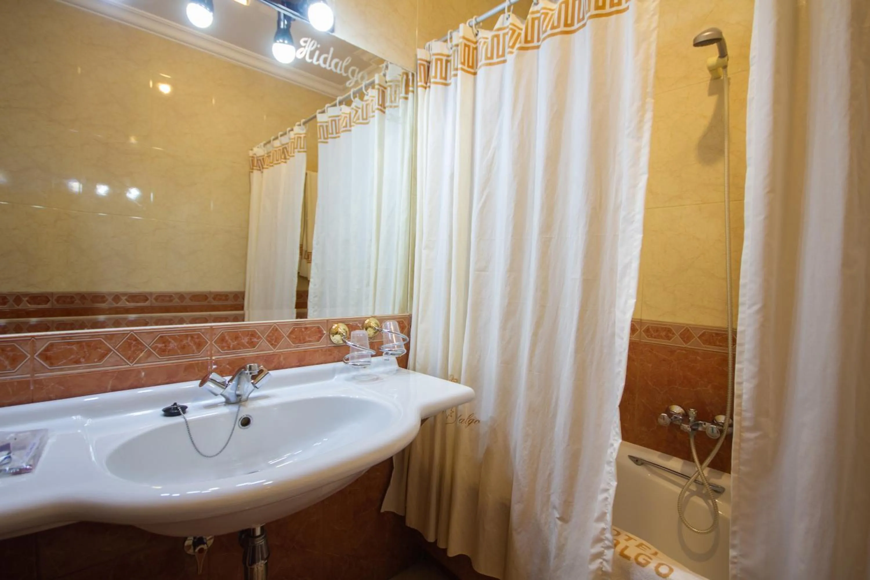 Bathroom in Hotel Hidalgo