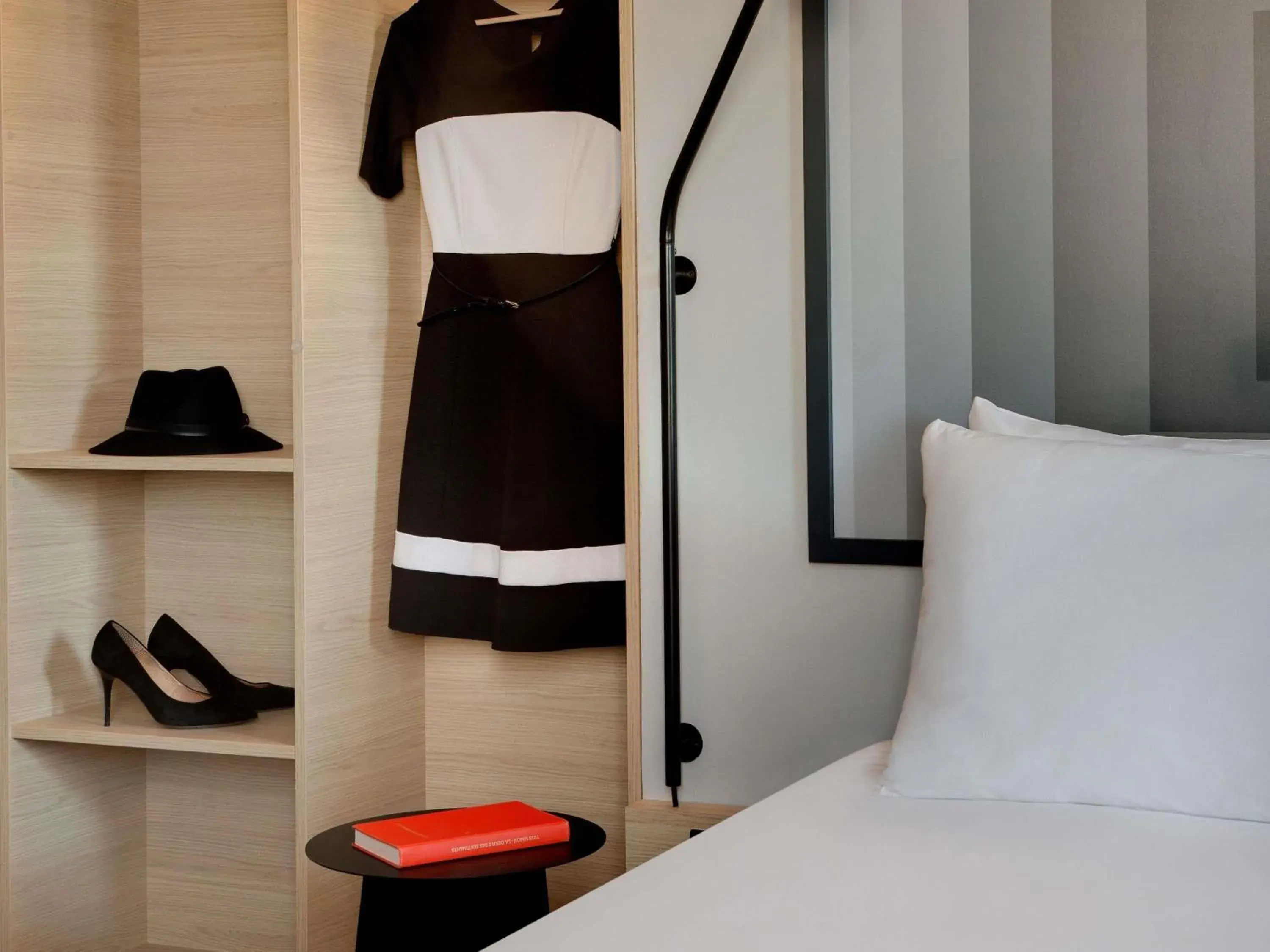 Bedroom, Bed in ibis Vichy Bedroom, Bed in ibis Vichy