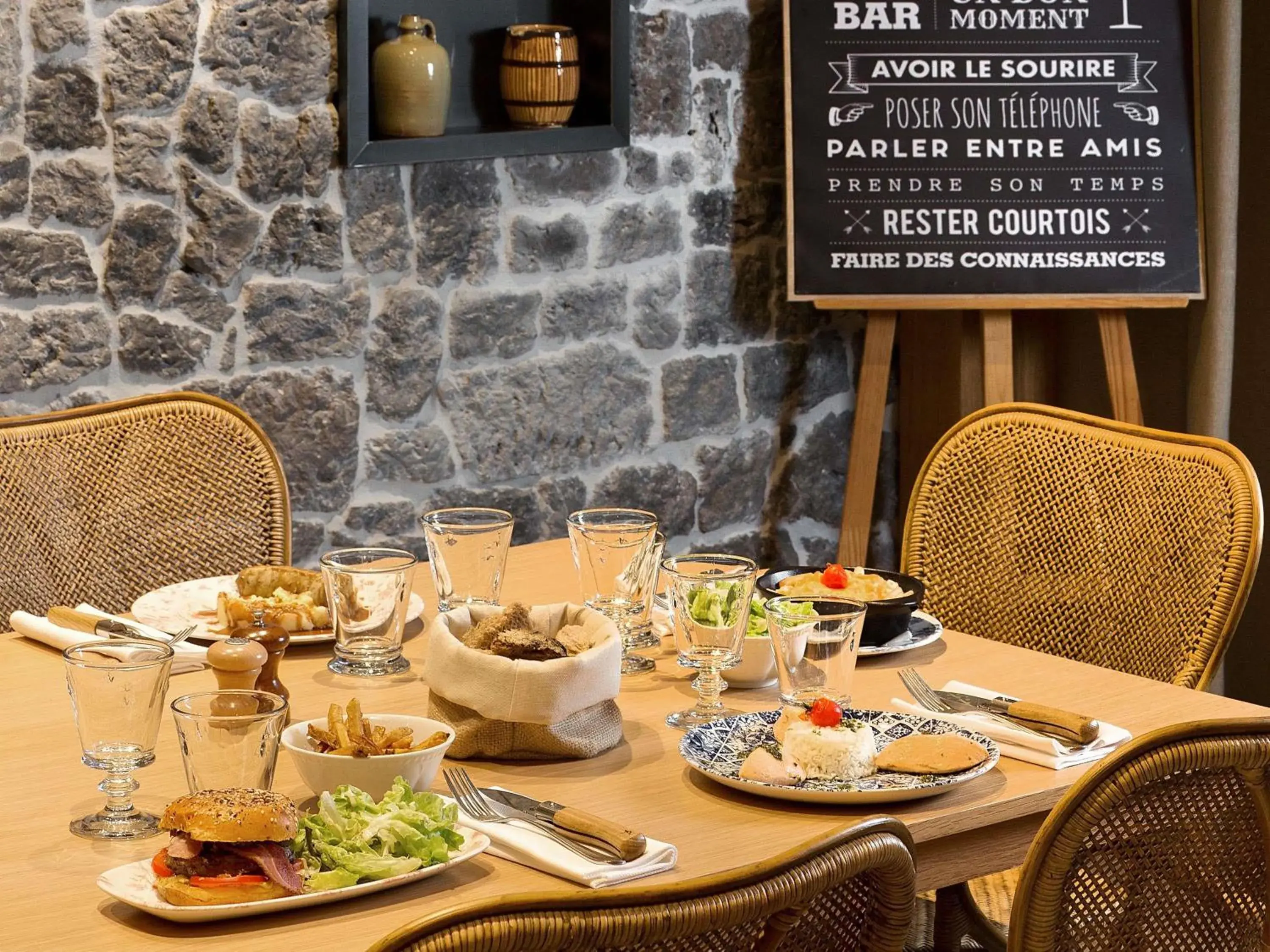 Restaurant/places to eat in ibis Vichy Restaurant/places to eat in ibis Vichy