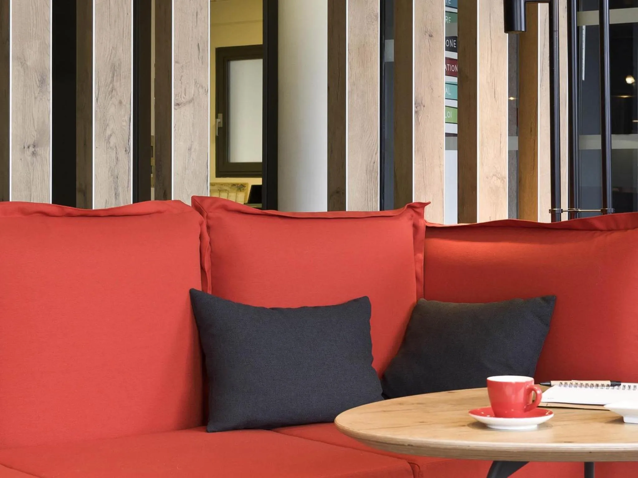 Lounge or bar in ibis Bordeaux Centre - Gare Saint-Jean