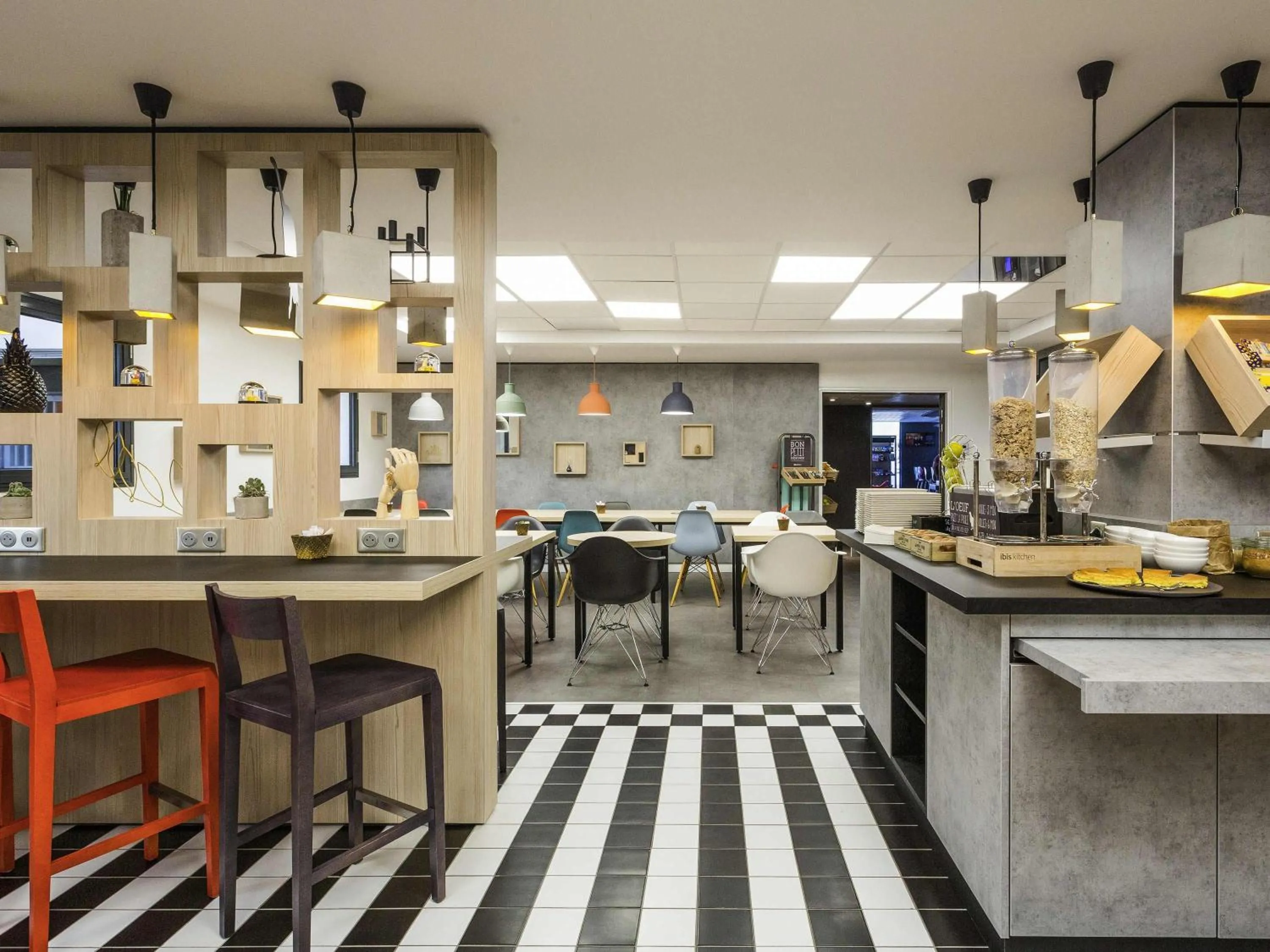 Breakfast in ibis Bordeaux Centre - Gare Saint-Jean