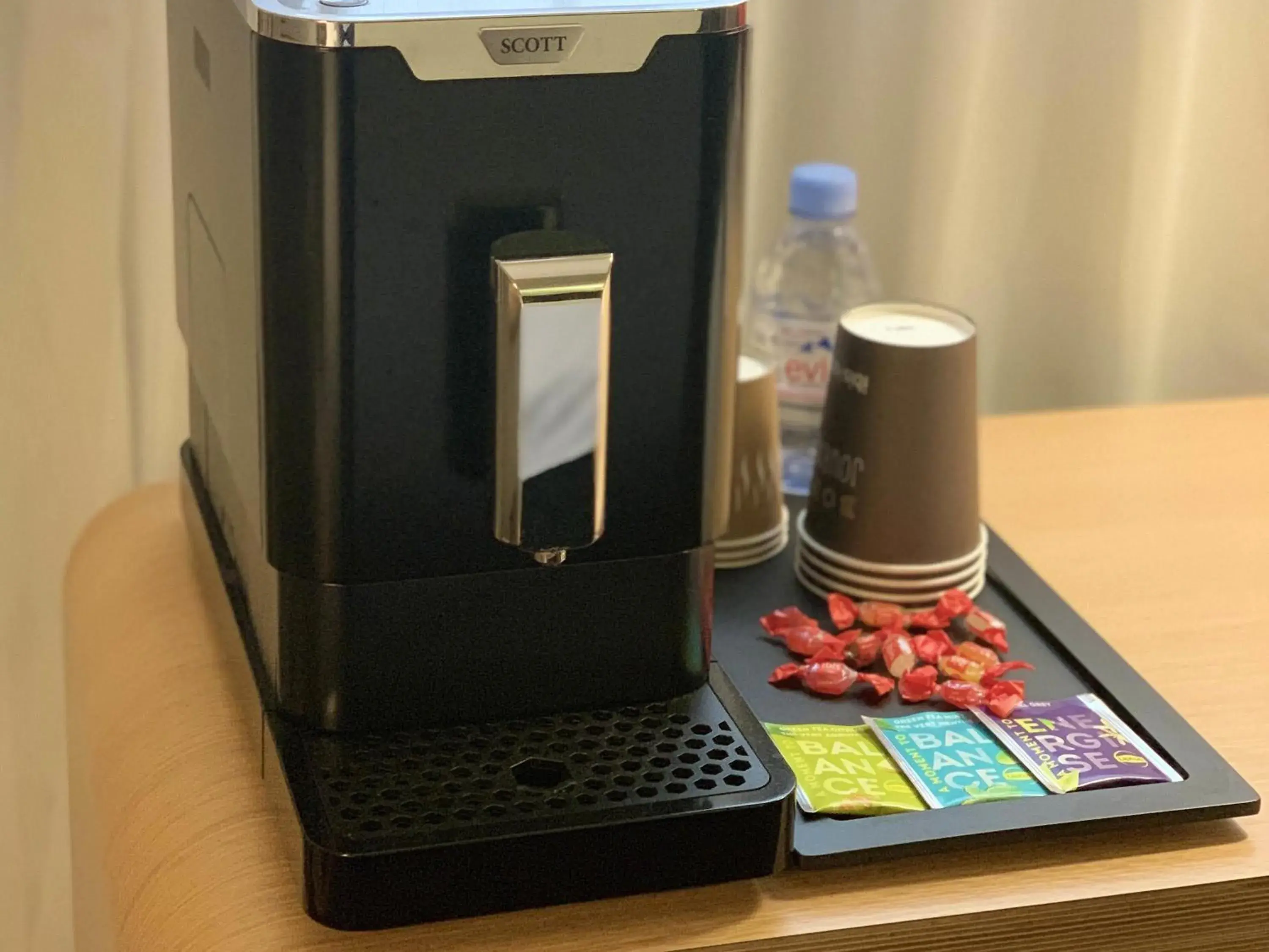 Bedroom in ibis Bordeaux Centre - Gare Saint-Jean Bedroom in ibis Bordeaux Centre - Gare Saint-Jean