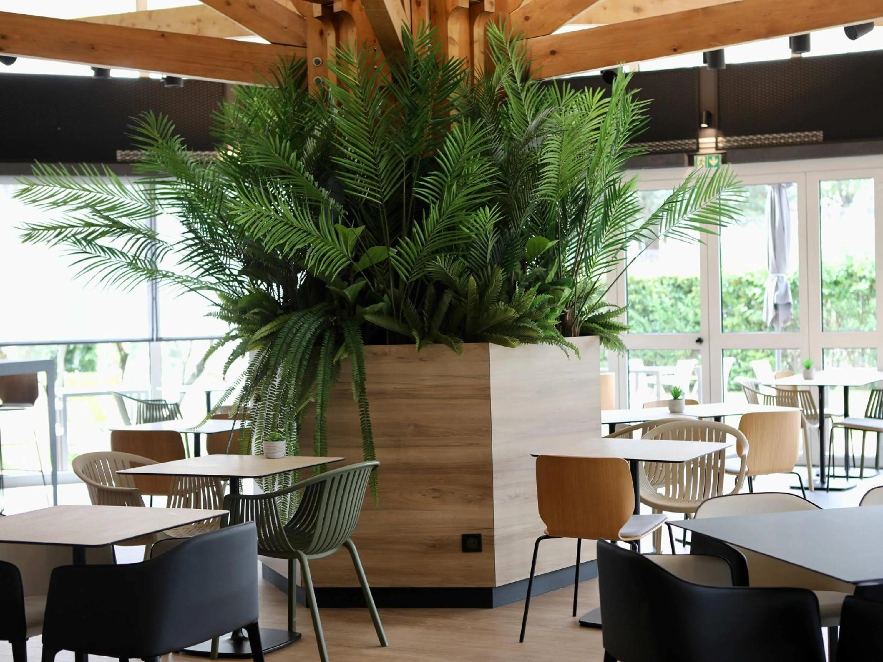 Restaurant/places to eat in ibis Aubenas