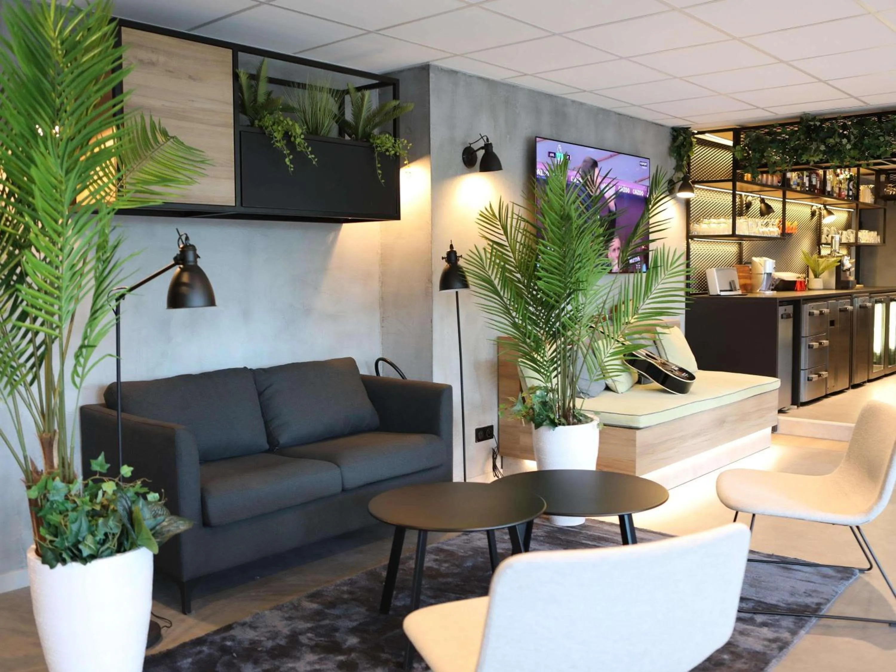 Property building in ibis Aubenas