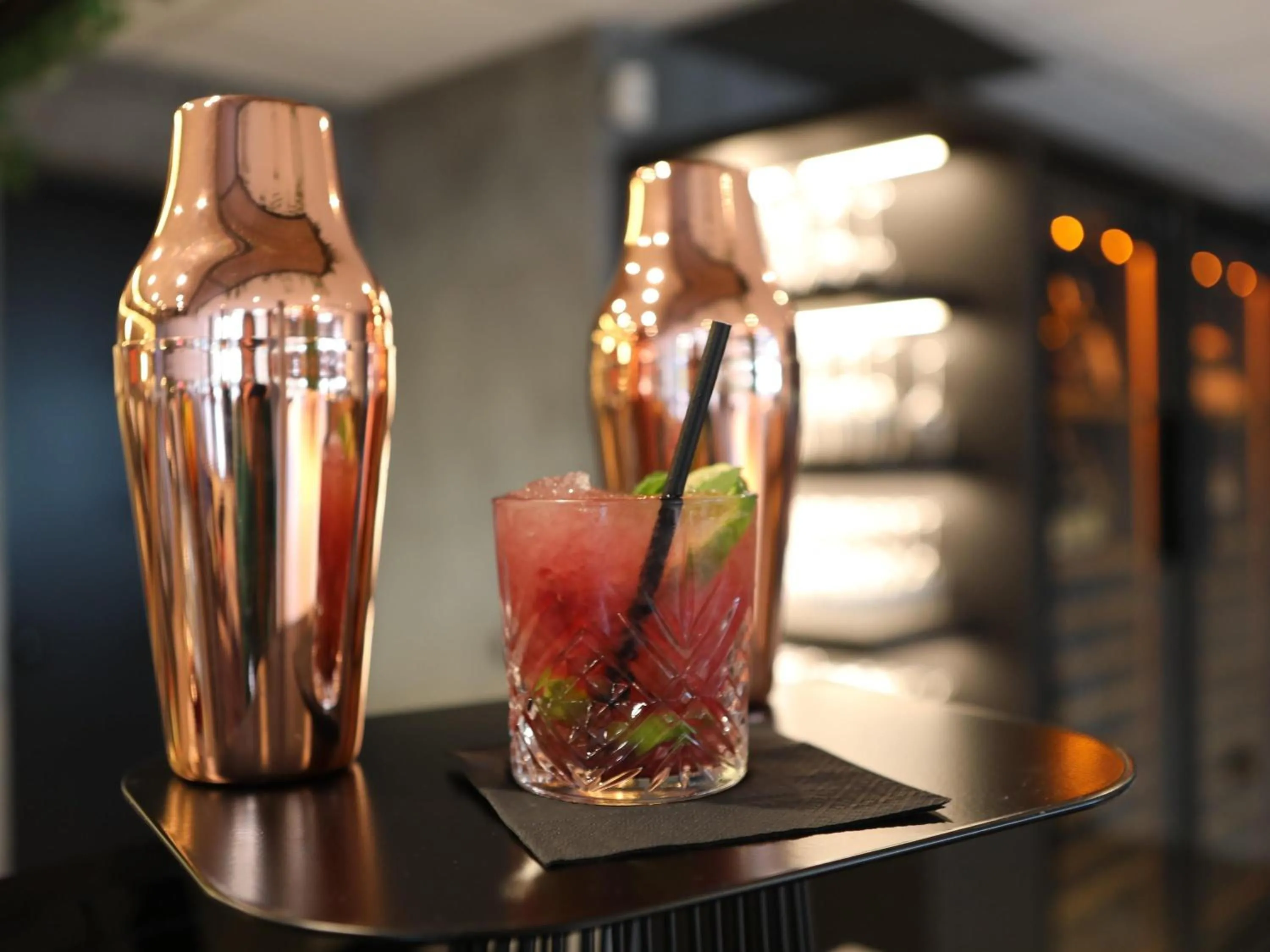 Lounge or bar in ibis Aubenas