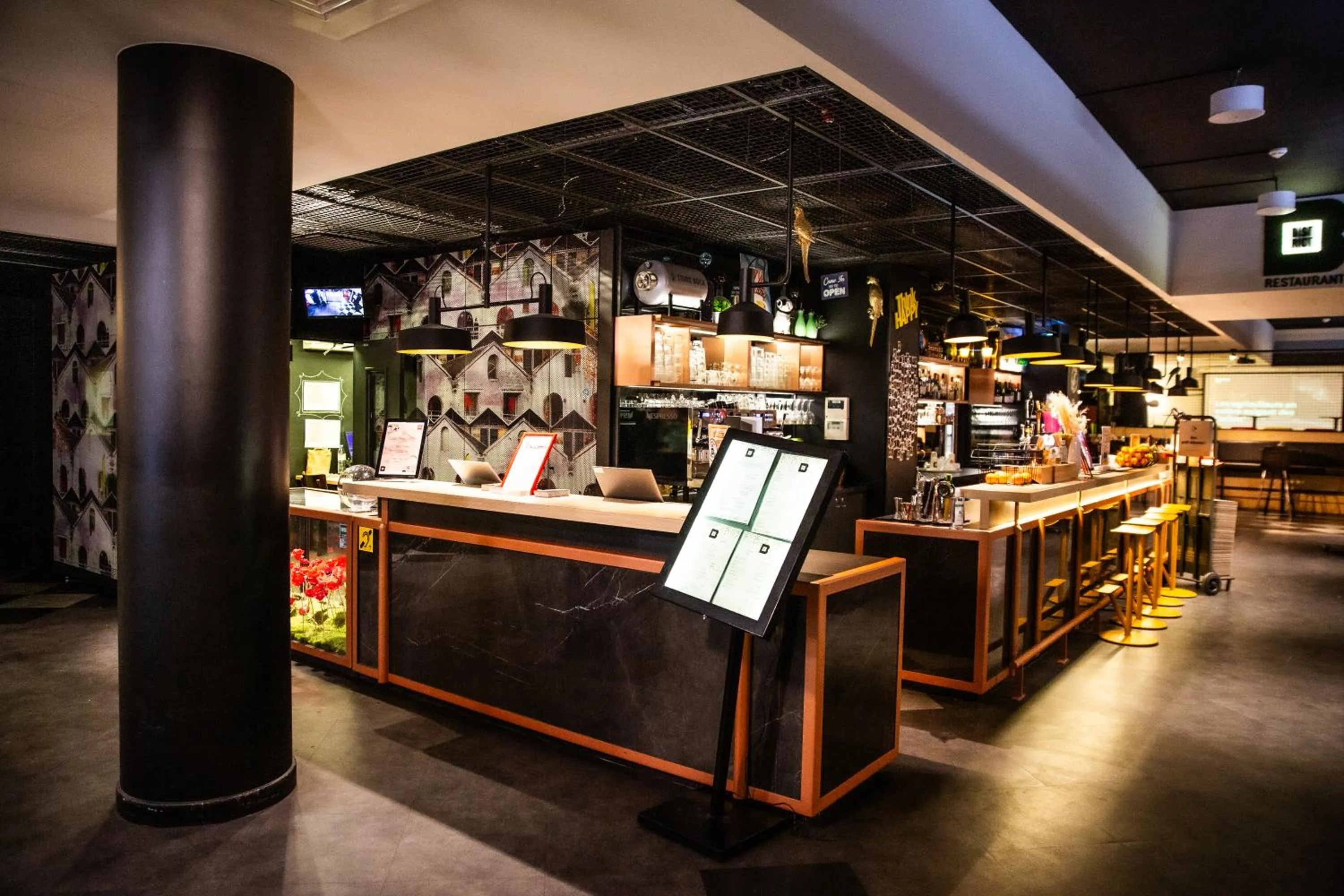 Property building in ibis Paris Bercy Village