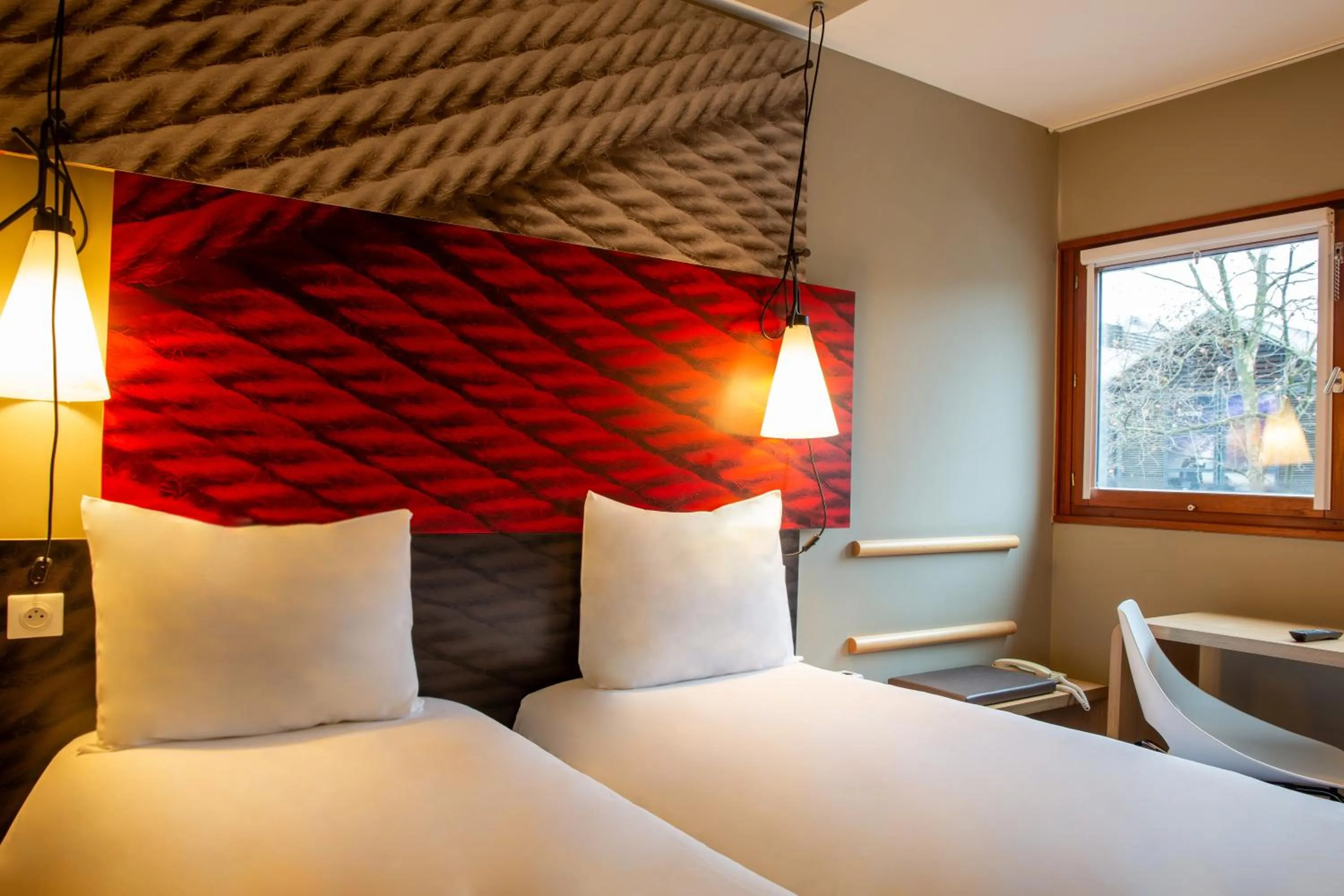 Bed in ibis Paris Bercy Village