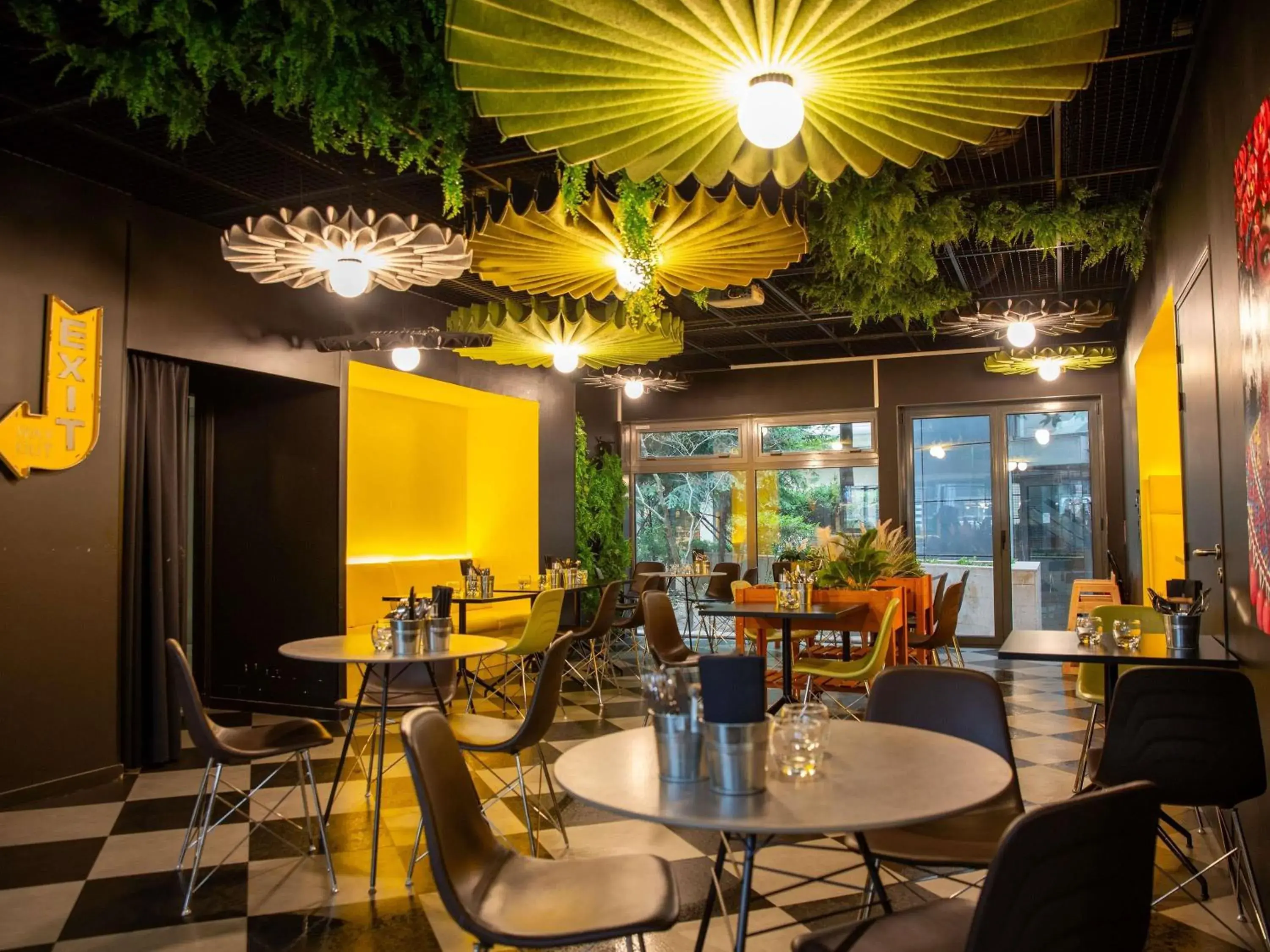 Restaurant/places to eat in ibis Paris Bercy Village Restaurant/places to eat in ibis Paris Bercy Village