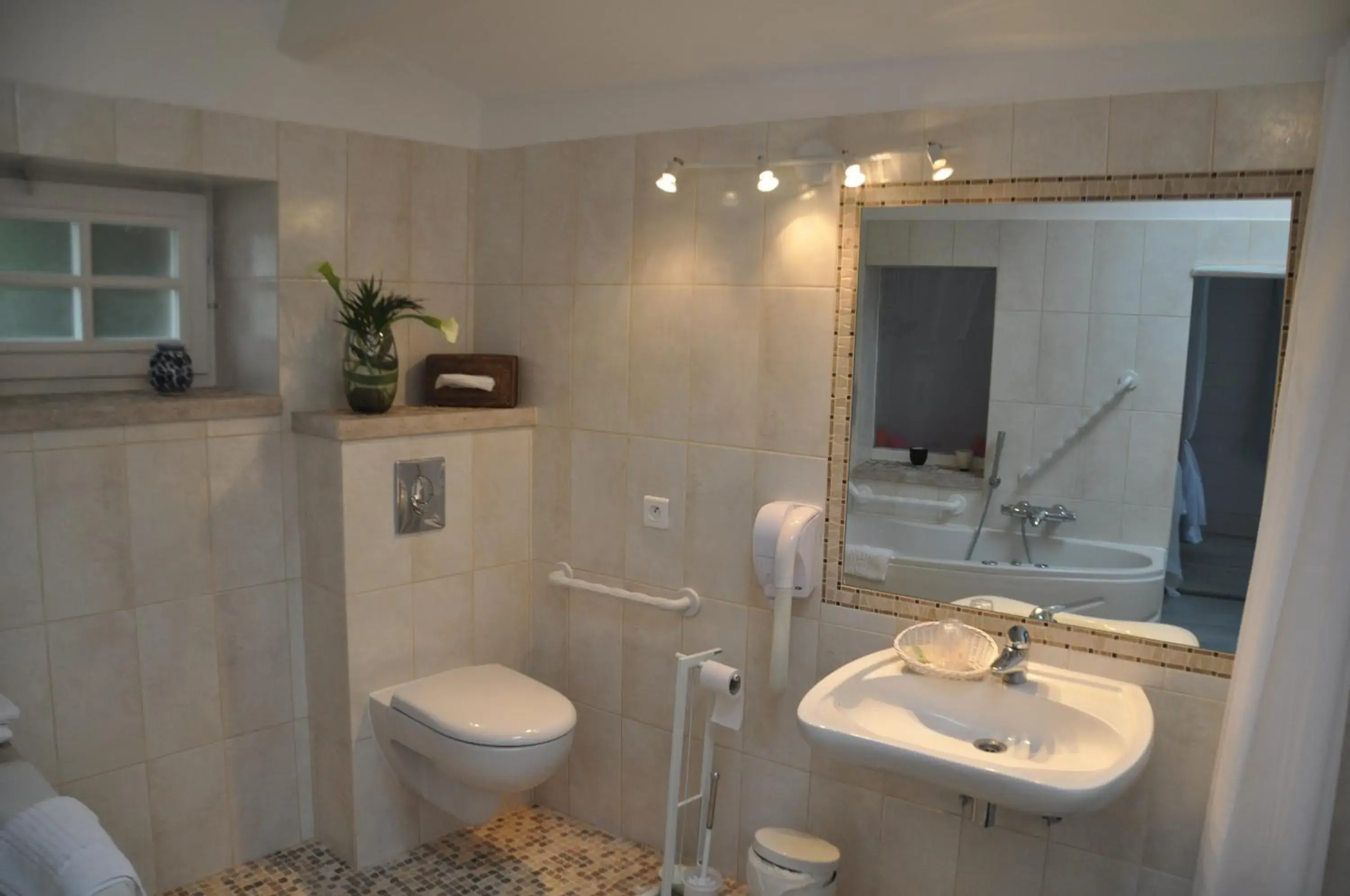 Bathroom in Logis Auberge Du Centre Bathroom in Logis Auberge Du Centre