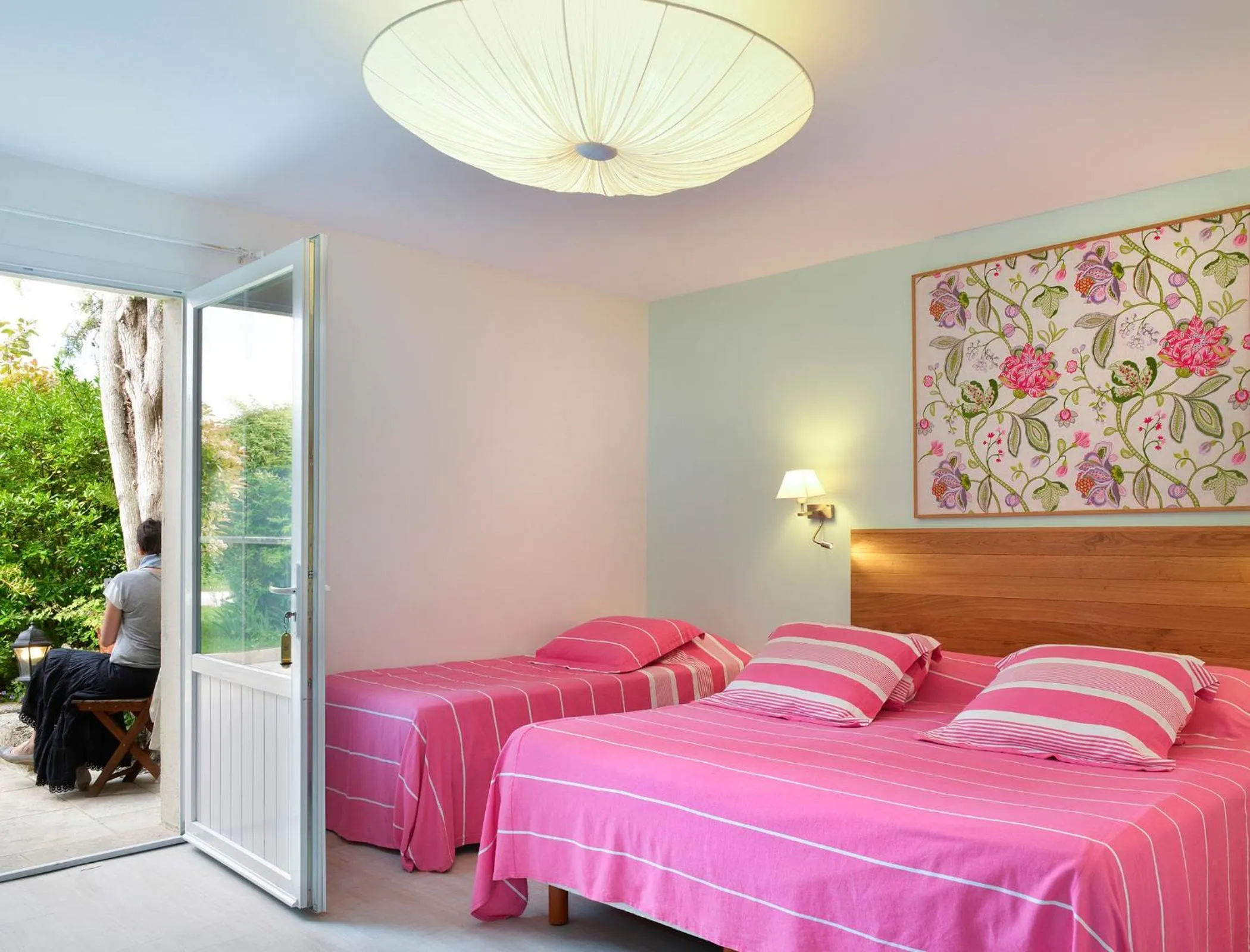 Bedroom, Bed in Logis Auberge Du Centre