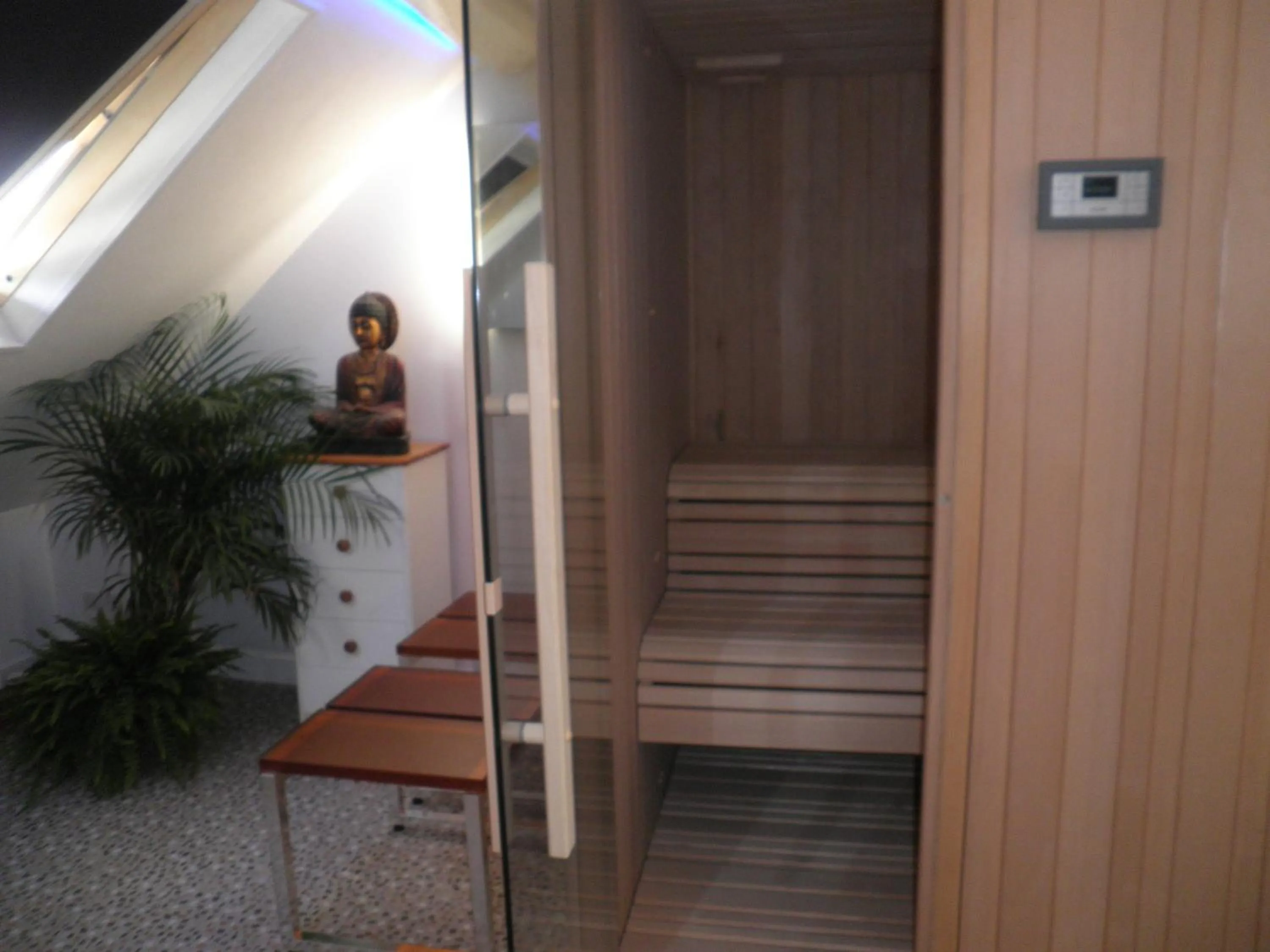 Sauna in Logis Auberge Du Centre