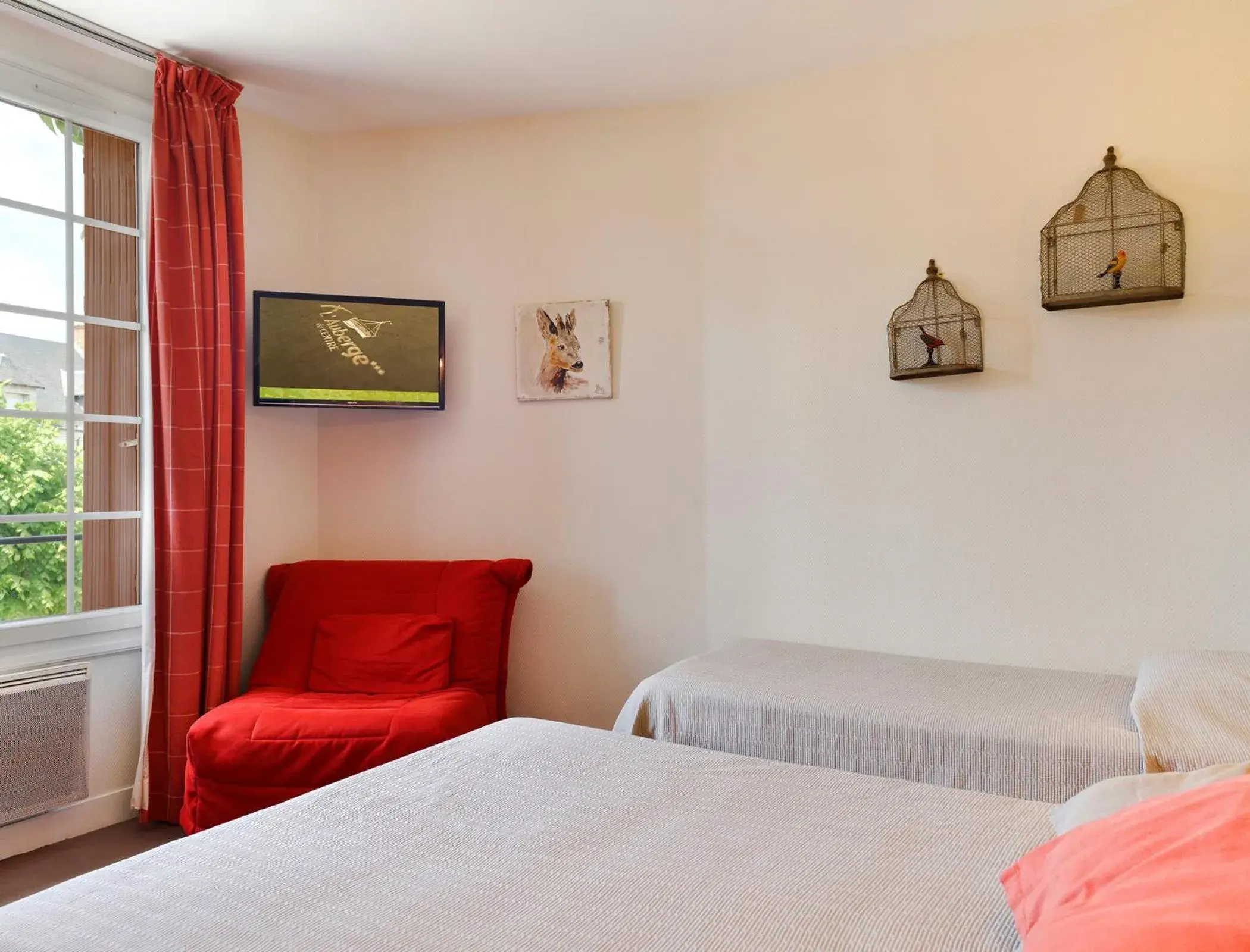 Bed in Logis Auberge Du Centre Bed in Logis Auberge Du Centre