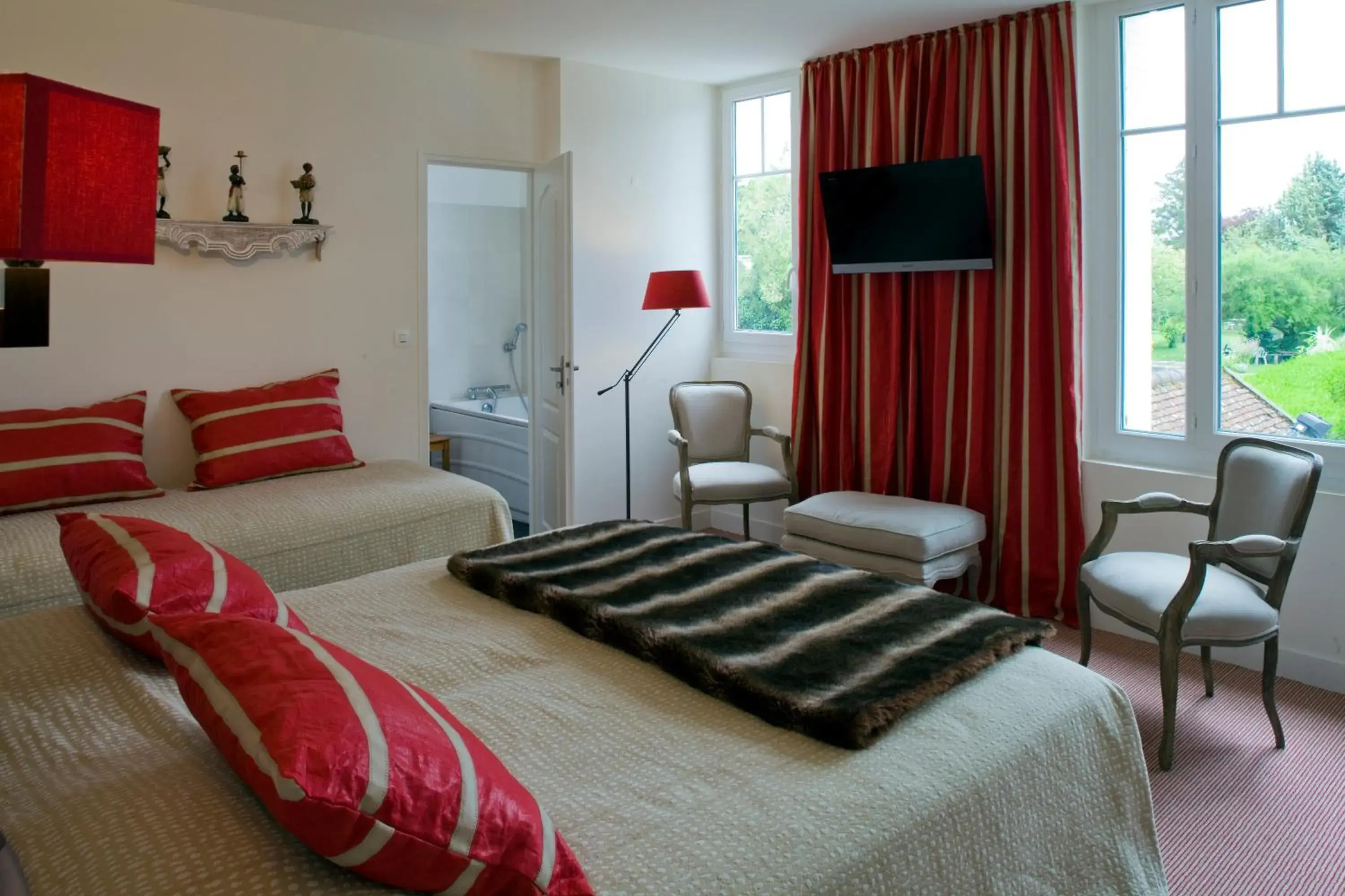 Bed in Logis Auberge Du Centre Bed in Logis Auberge Du Centre