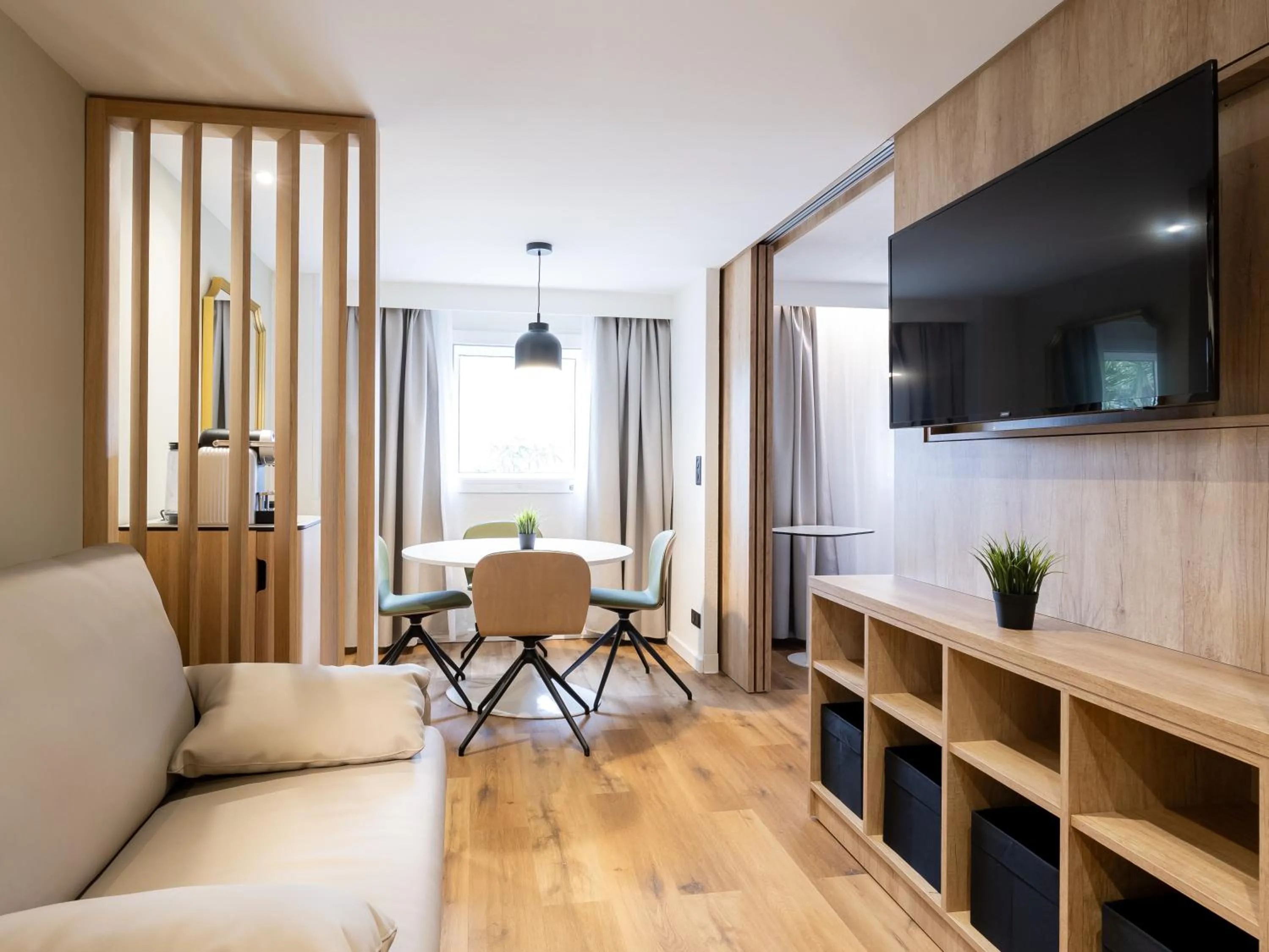 Bedroom in ibis Bordeaux Centre Meriadeck