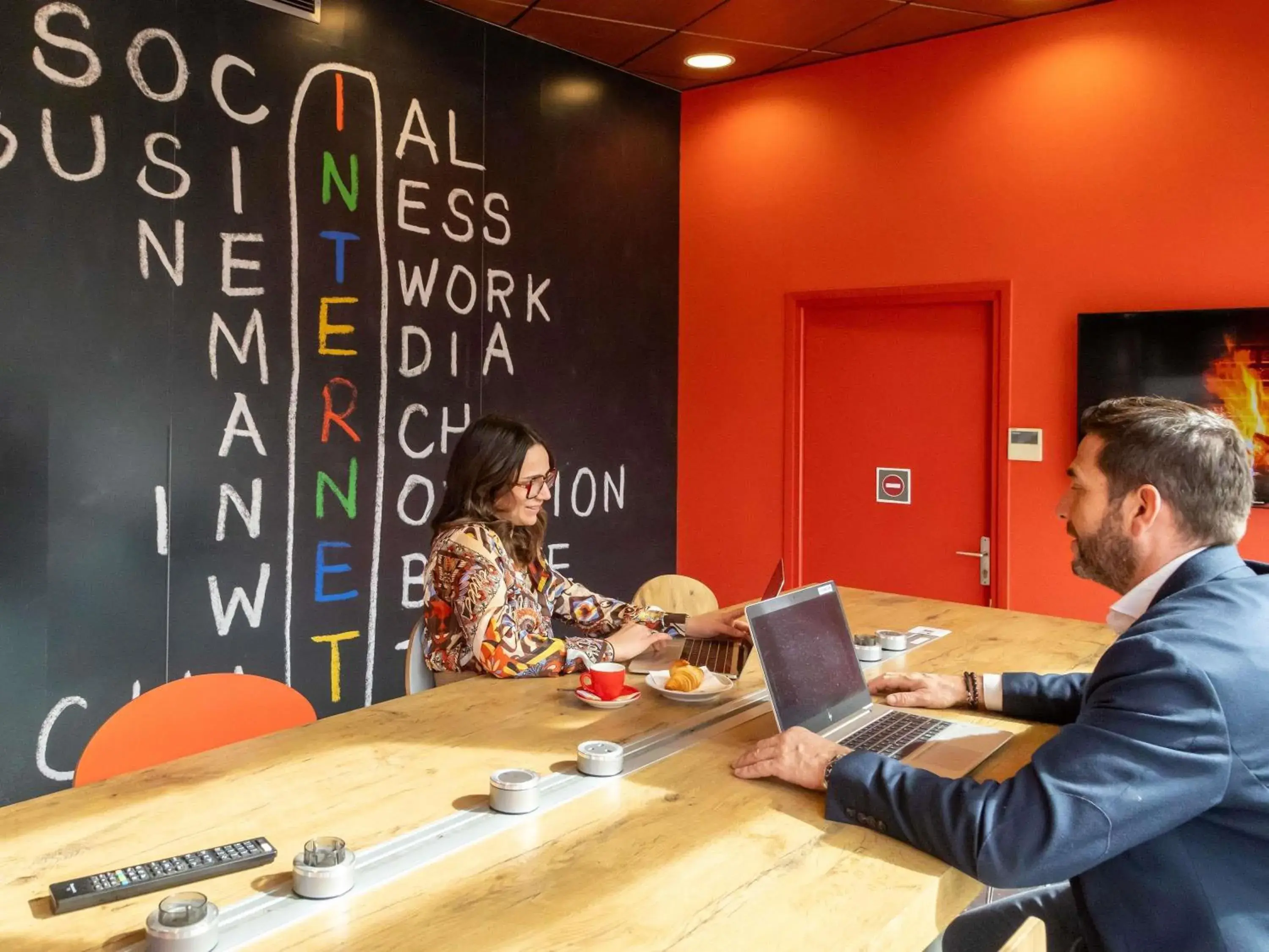 Property building in ibis Le Puy-en-Velay Centre Property building in ibis Le Puy-en-Velay Centre