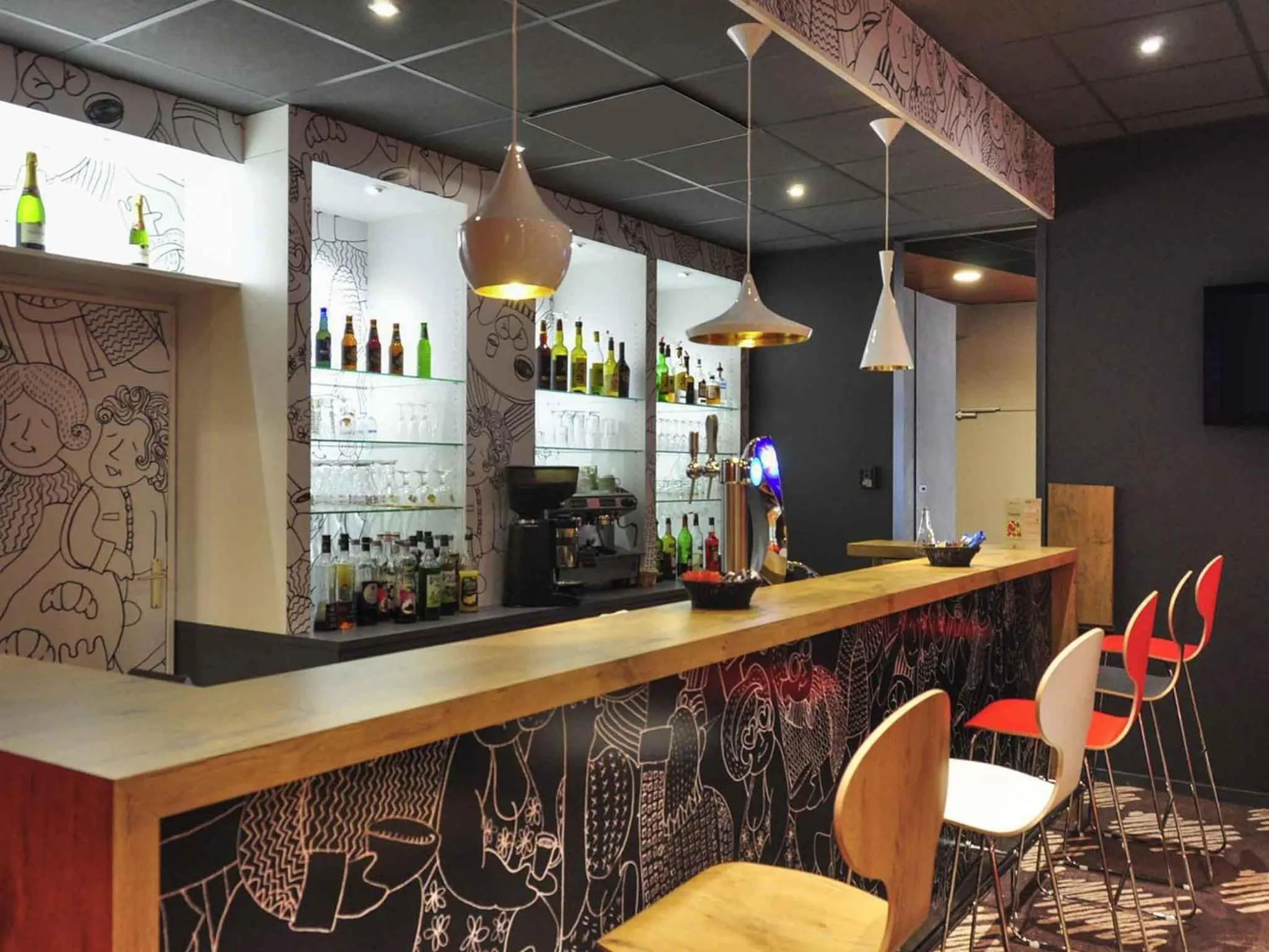 Lounge or bar in ibis Le Puy-en-Velay Centre