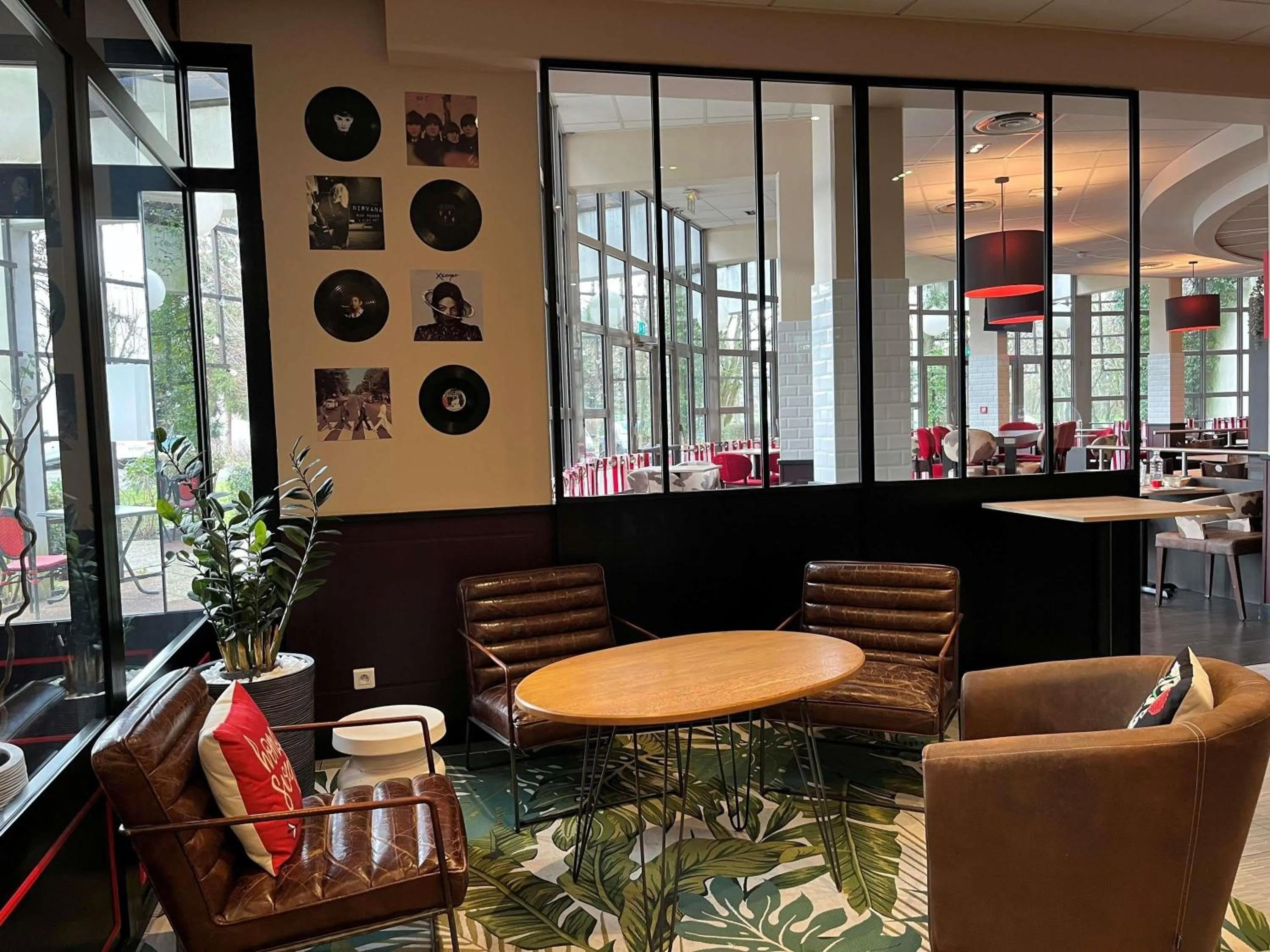 Lounge or bar in Ibis Paris Nord Villepinte Parc des Expositions