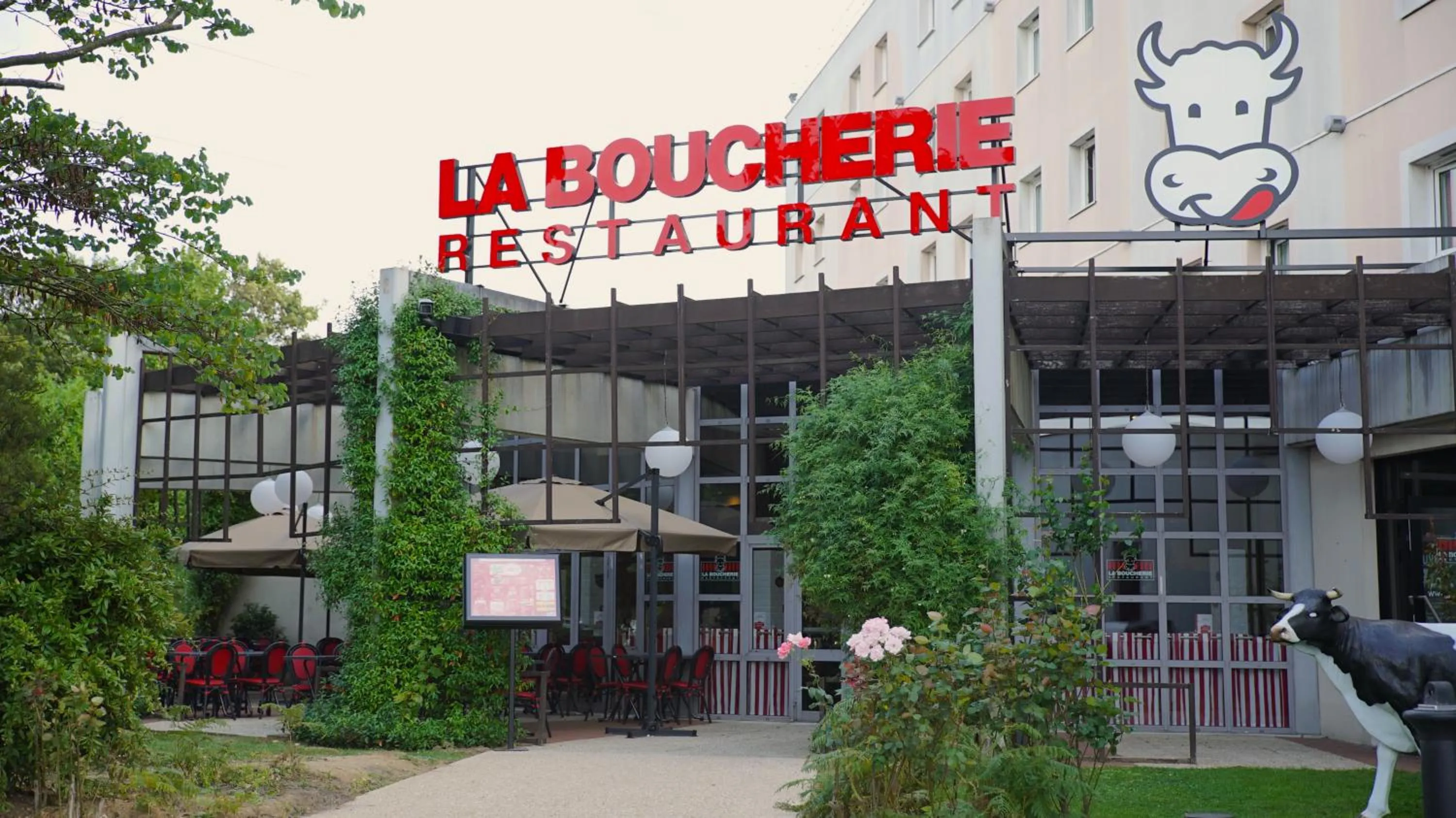 Patio in Ibis Paris Nord Villepinte Parc des Expositions