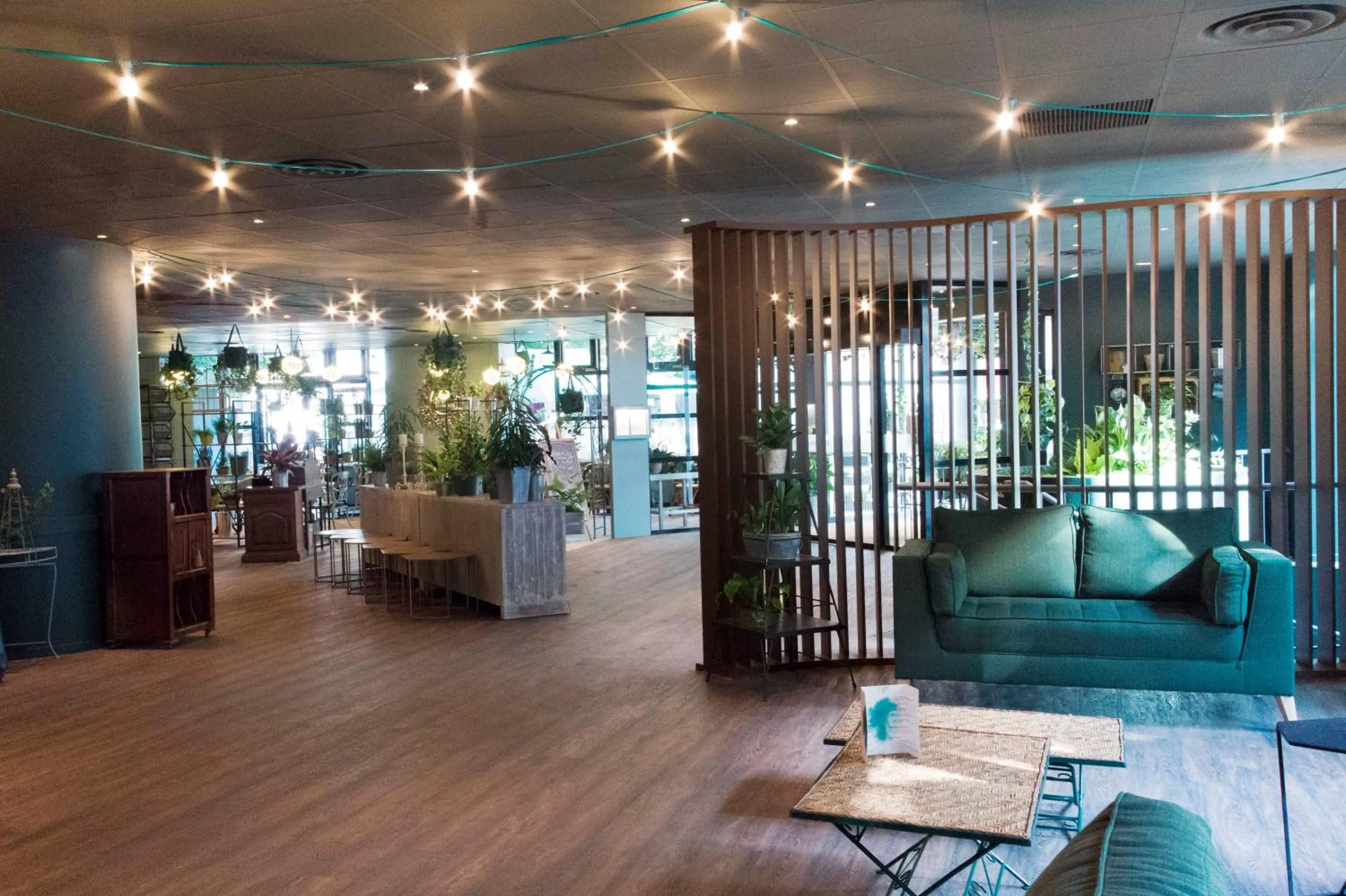 Lobby or reception in ibis Paris Bastille Opera