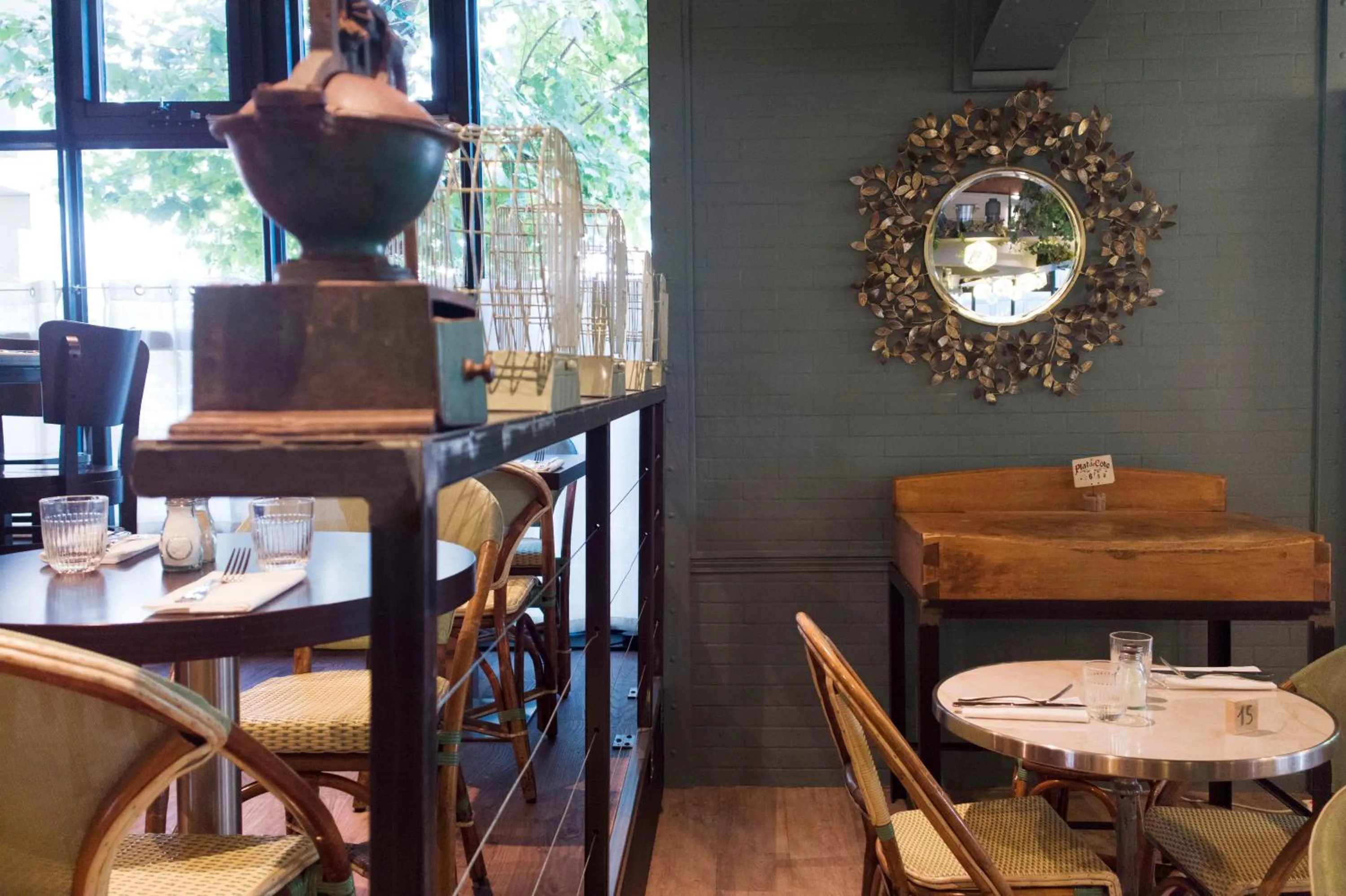 Restaurant/places to eat in ibis Paris Bastille Opera