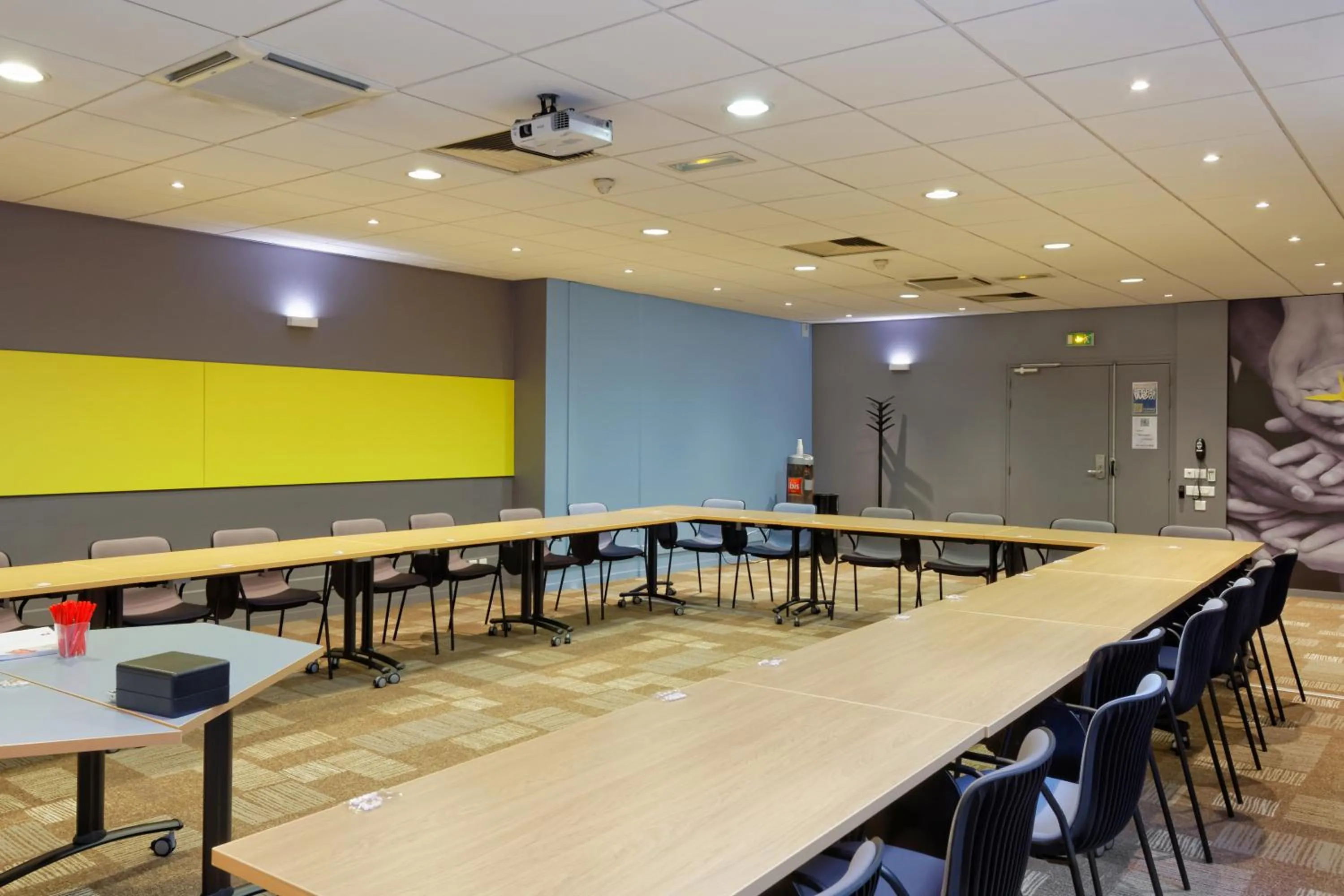 Meeting/conference room in ibis Paris Bastille Opera