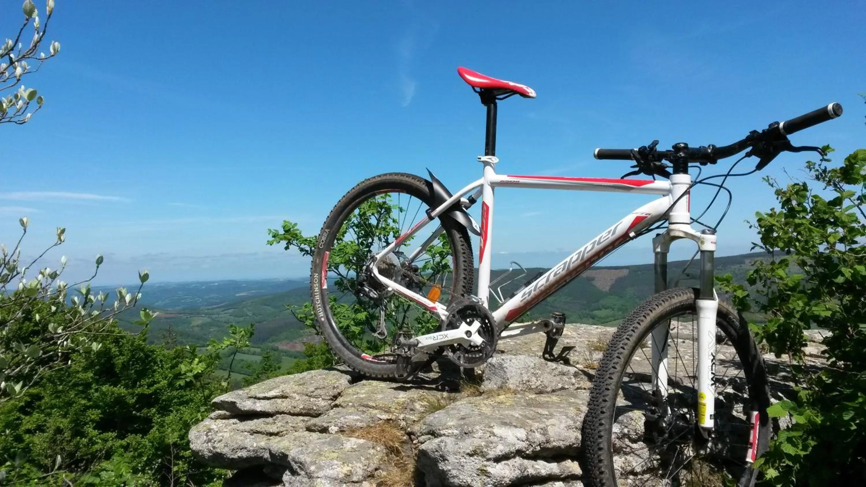 Cycling in Logis Le Relais de Fusies
