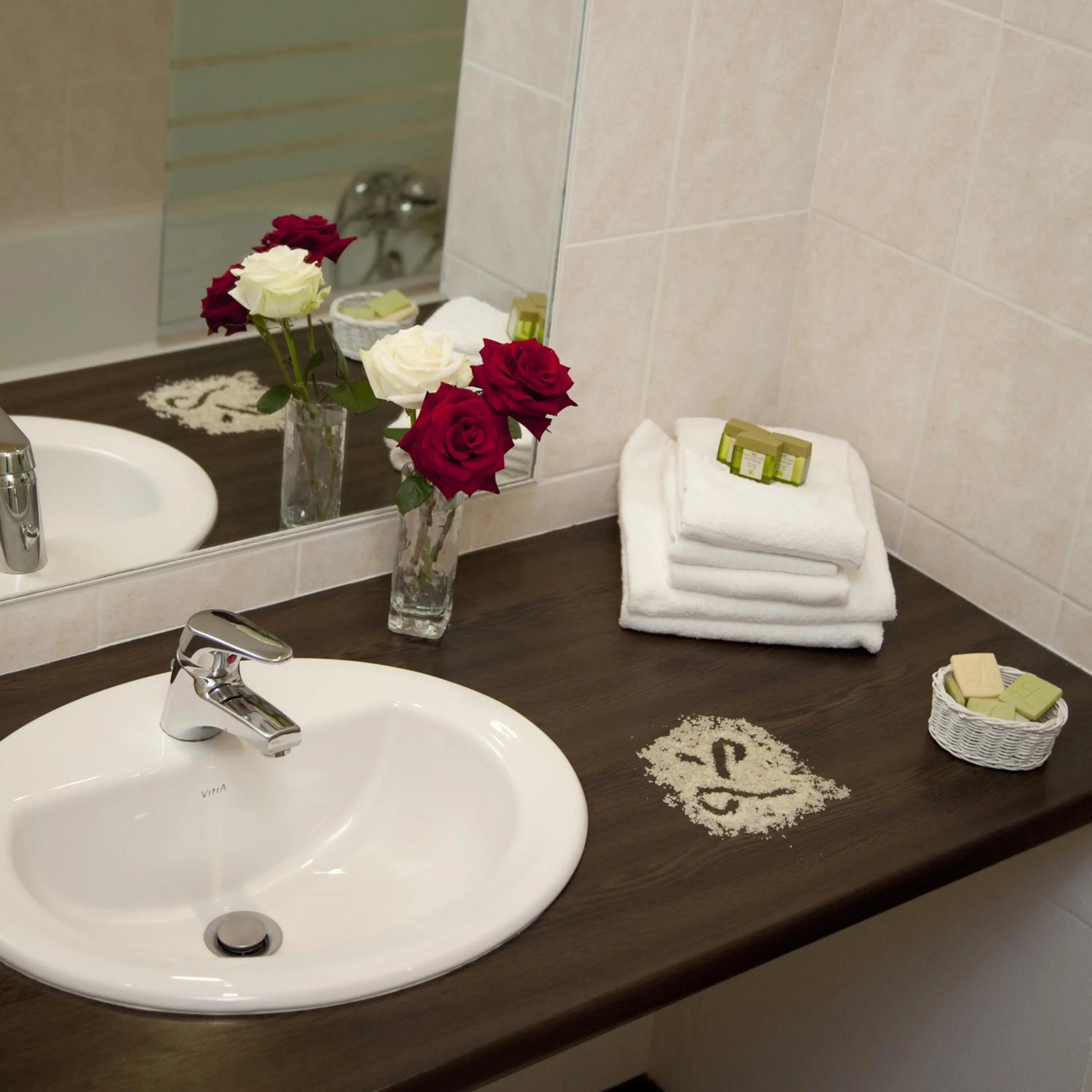 Bathroom in Logis Le Relais de Fusies