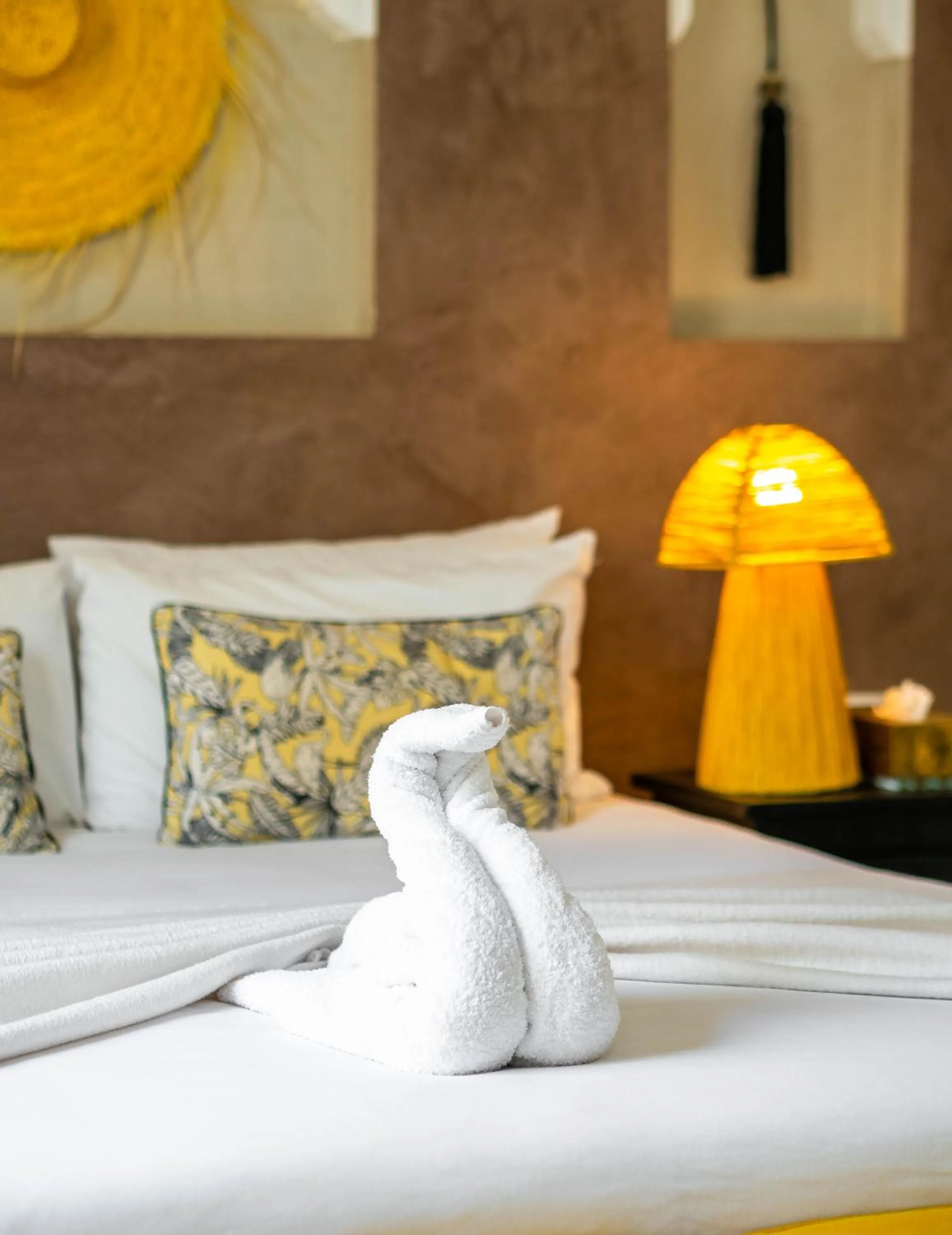 Bed in Riad Come & Va Medina