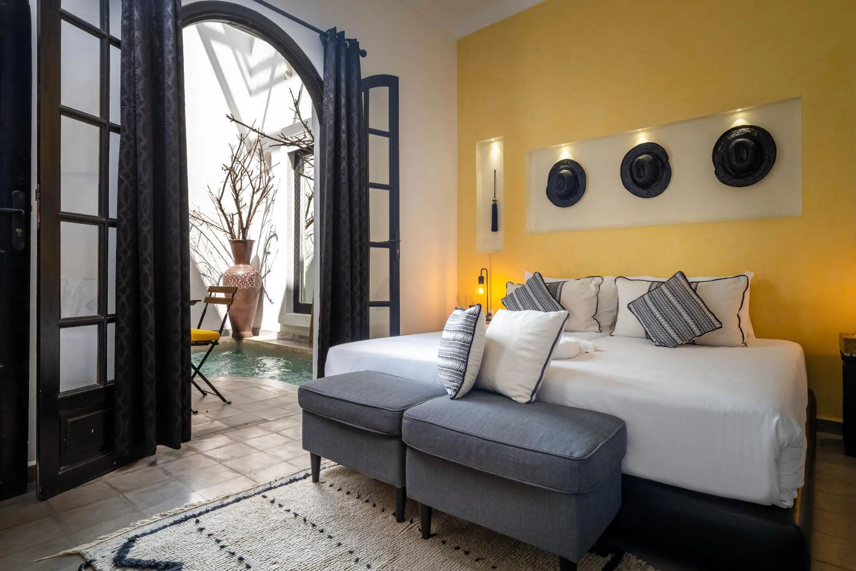 Bed in Riad Come & Va Medina