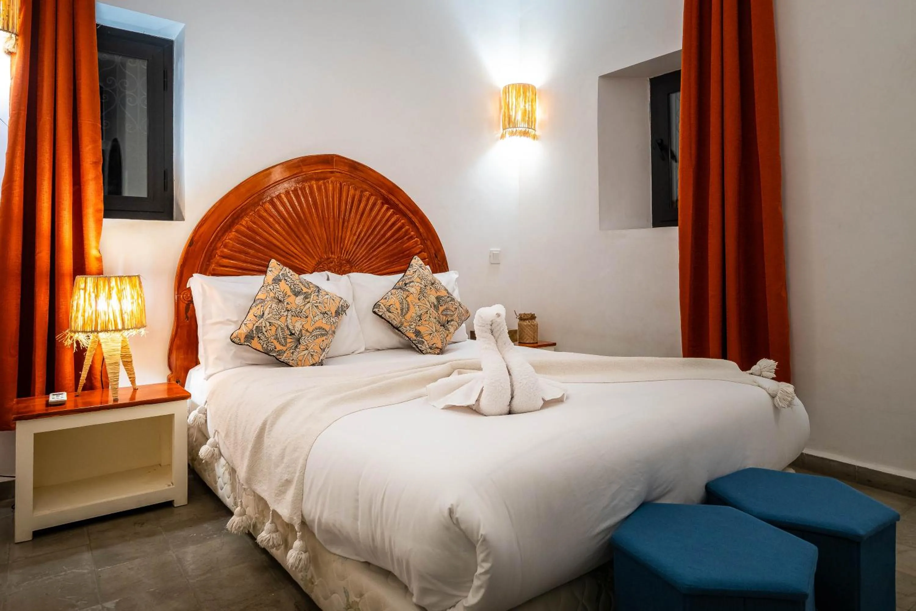 Bed in Riad Come & Va Medina
