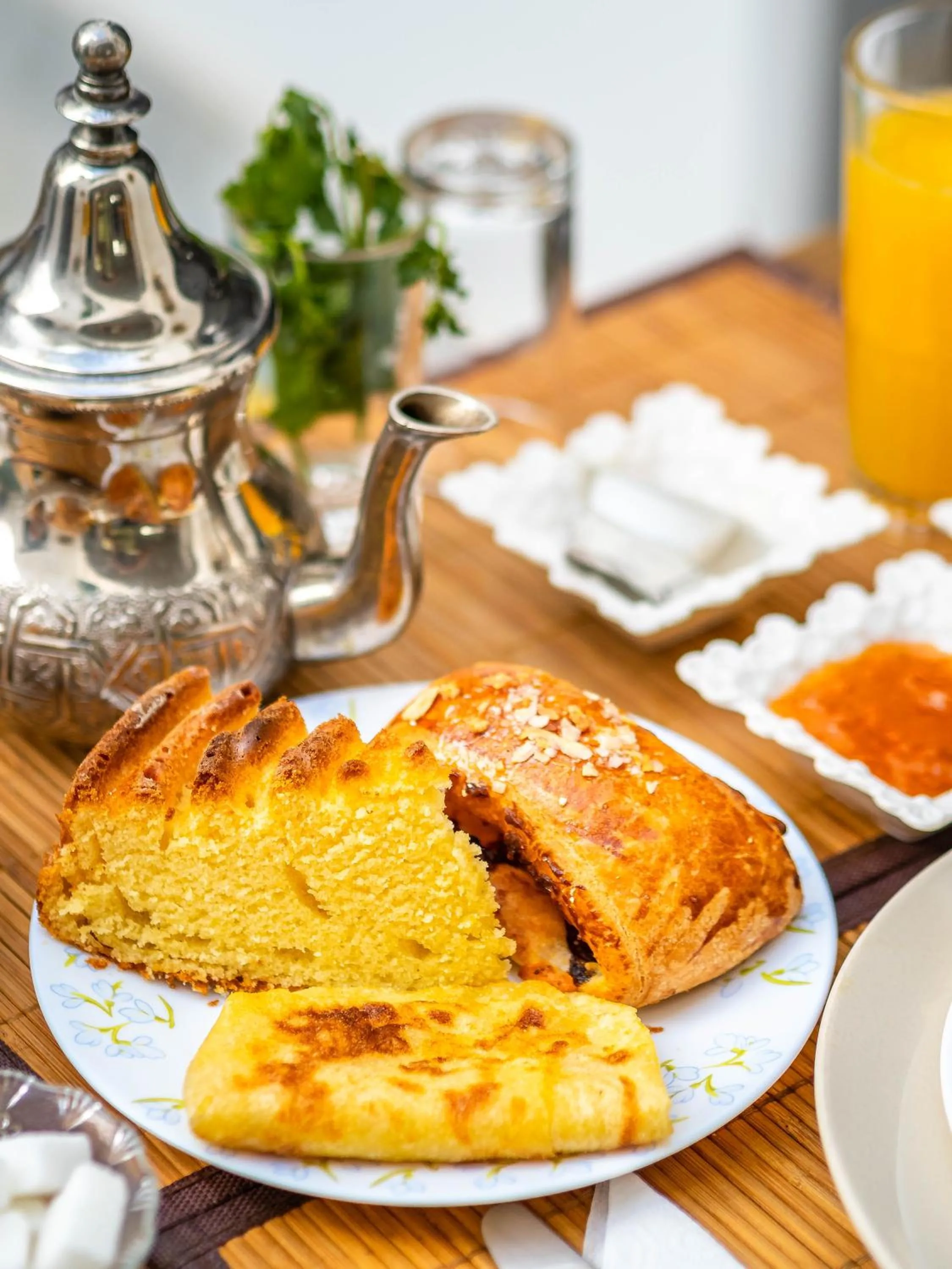 Food and drinks in Riad Come & Va Medina