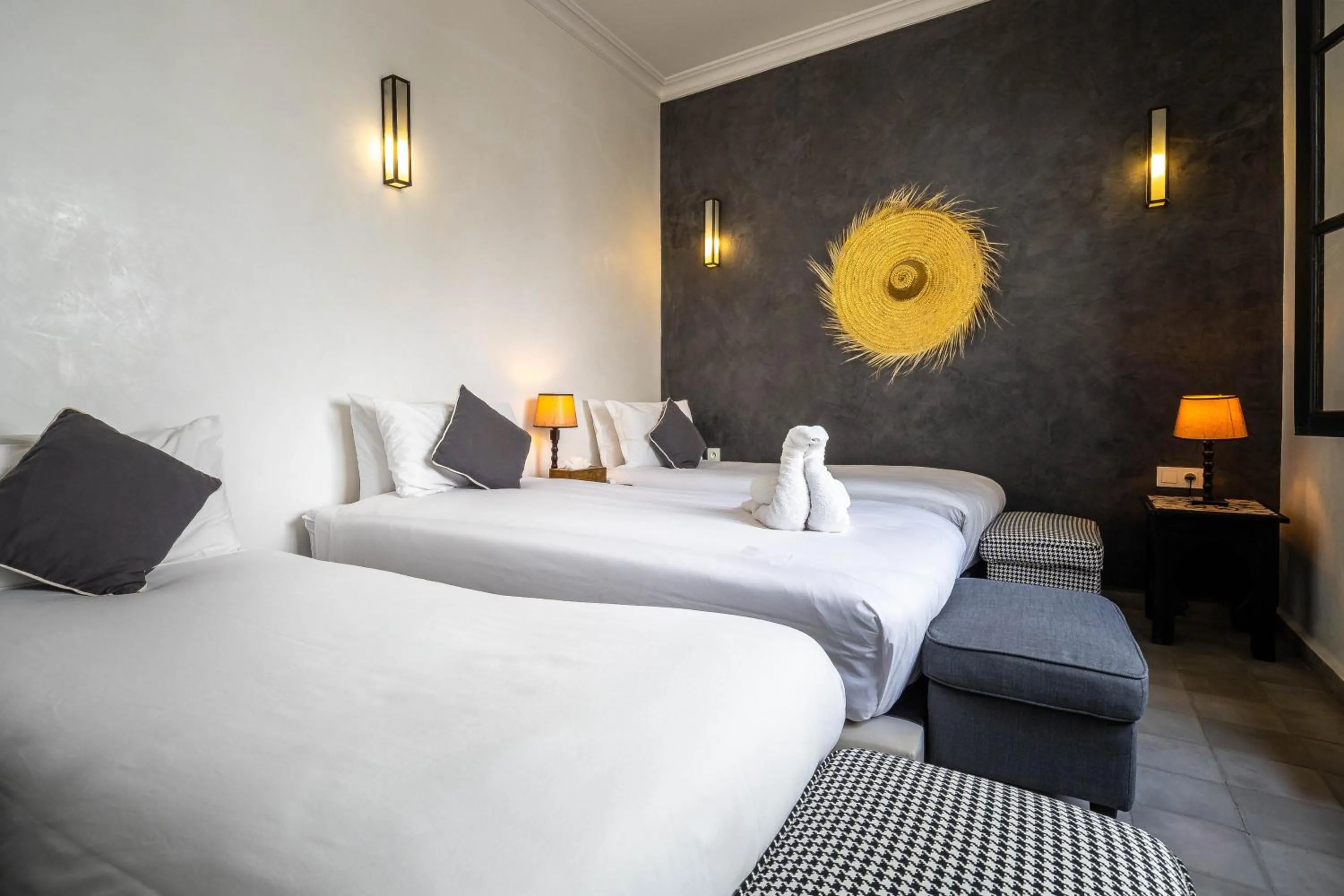Bed in Riad Come & Va Medina