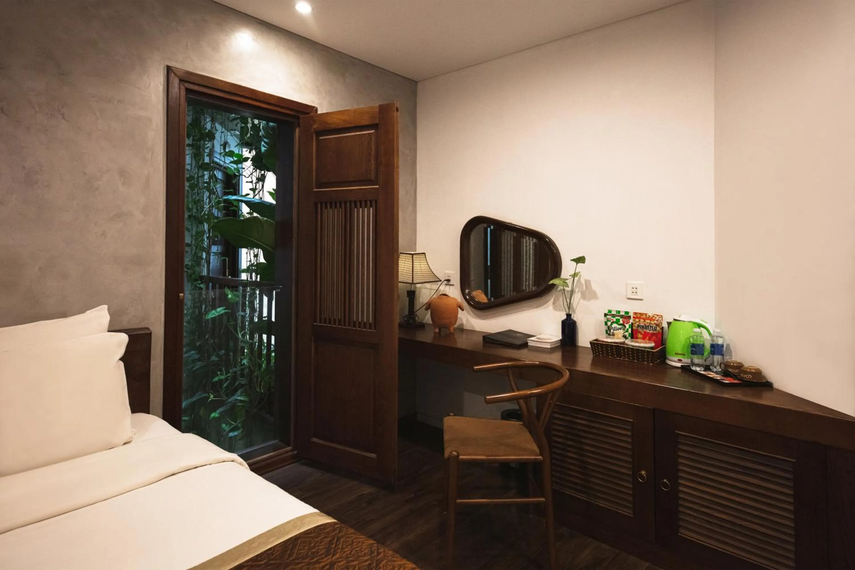 Spring, Bed in Draha Halong Hotel - Serenity, Charm and Nature - Preferred by Western Travelers