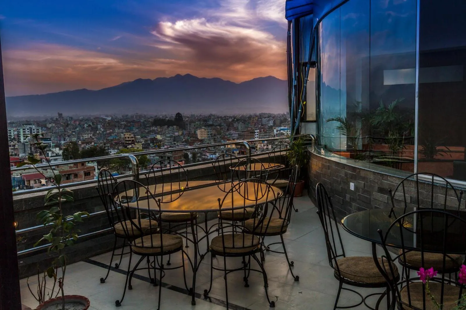 Restaurant/places to eat in Airport Hotel Kathmandu - Near Pashupatinath Temple