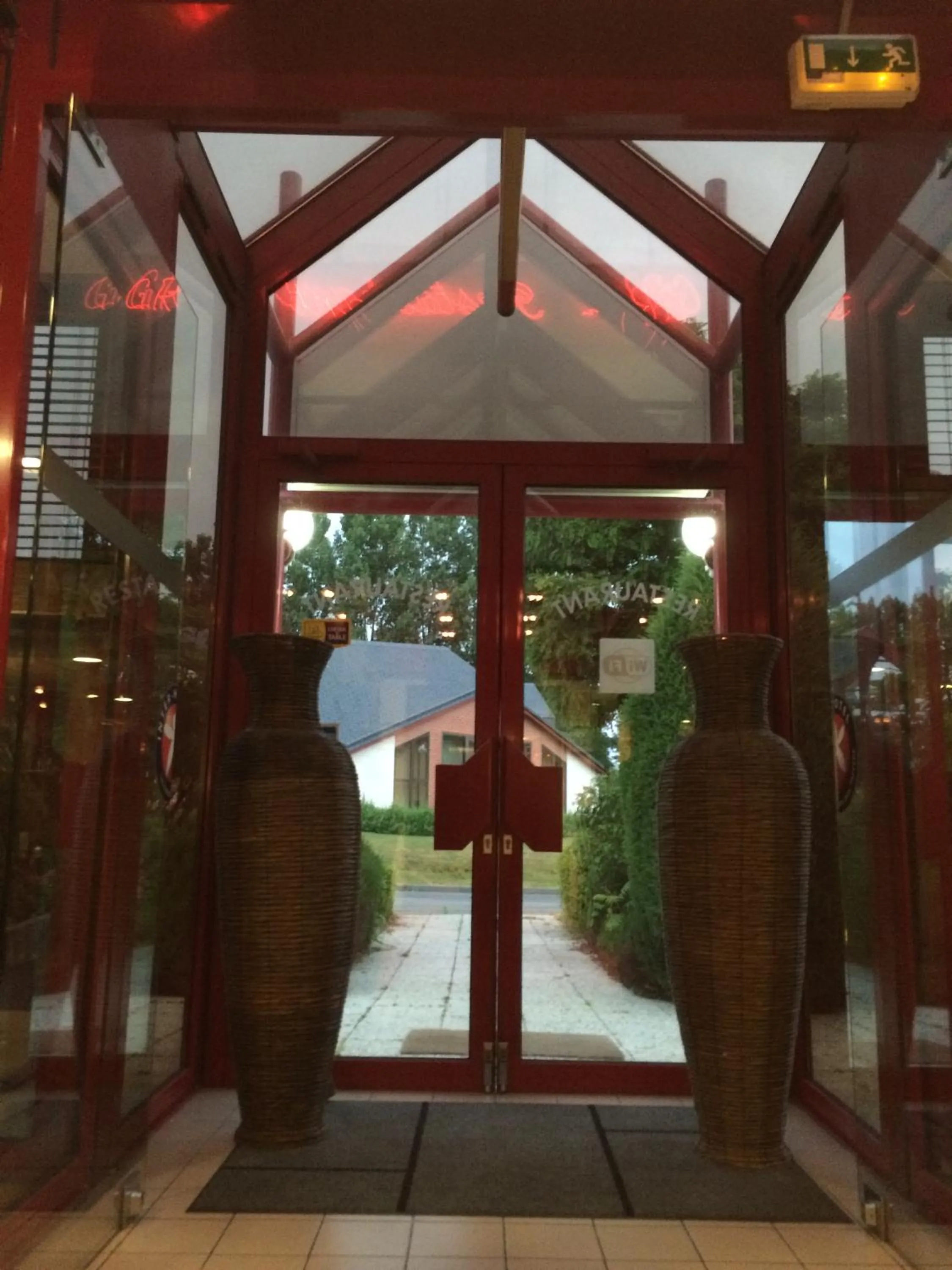 Facade/entrance in The Originals City, Hôtel Éden, Rouen Nord