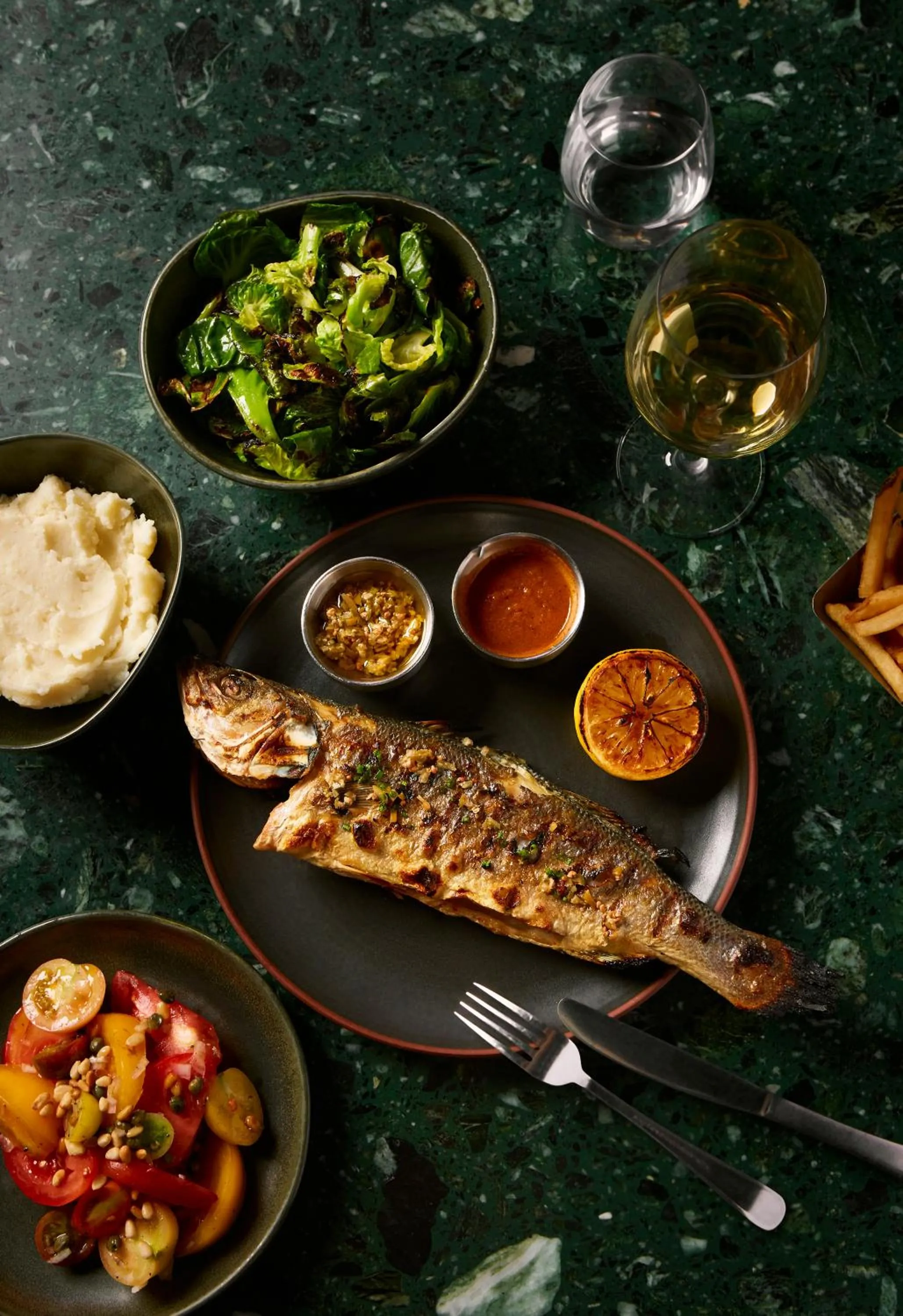 Restaurant/places to eat in Urbanica Euclid