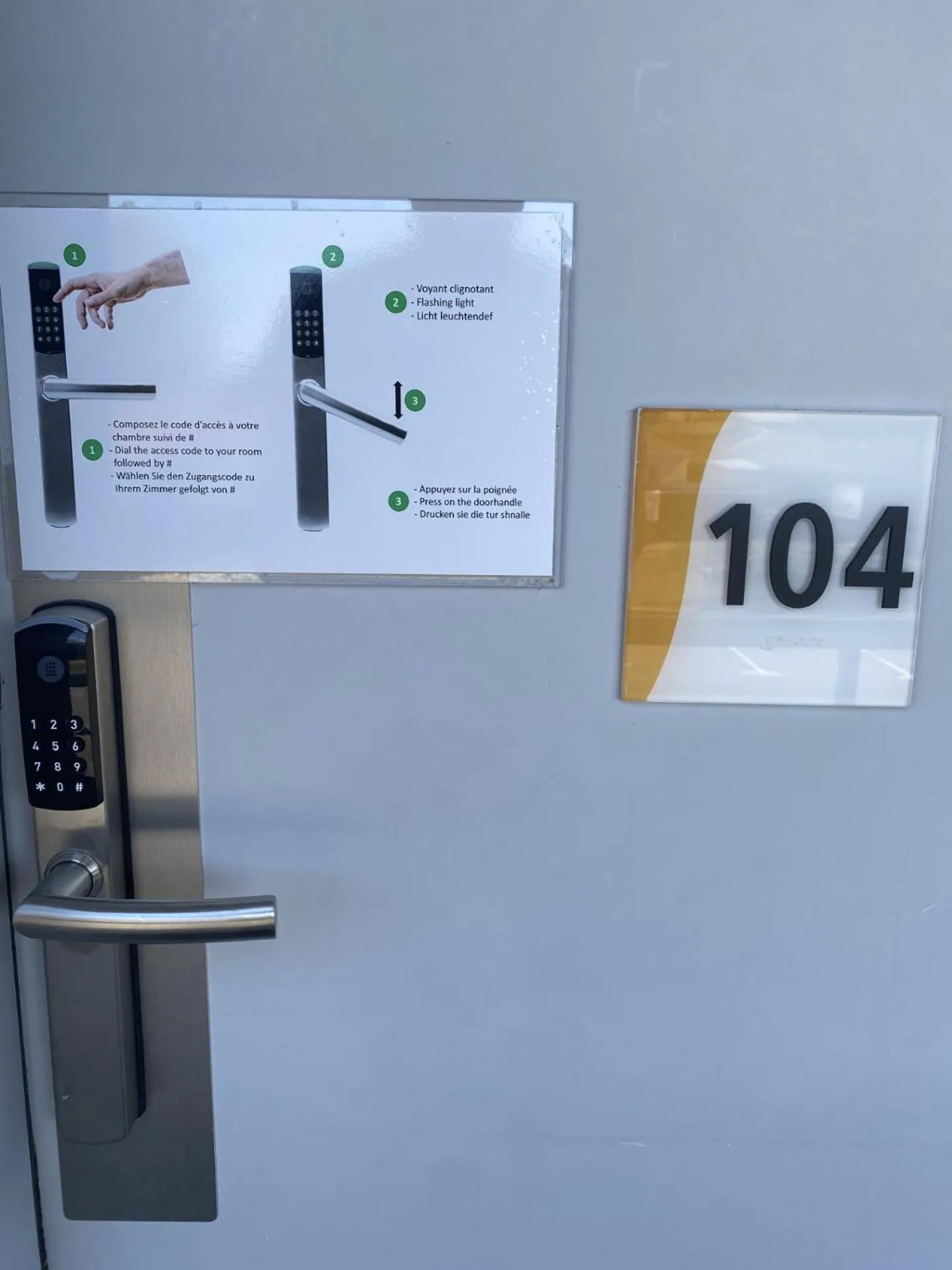 Text overlay in Premiere Classe Angoulême La Couronne