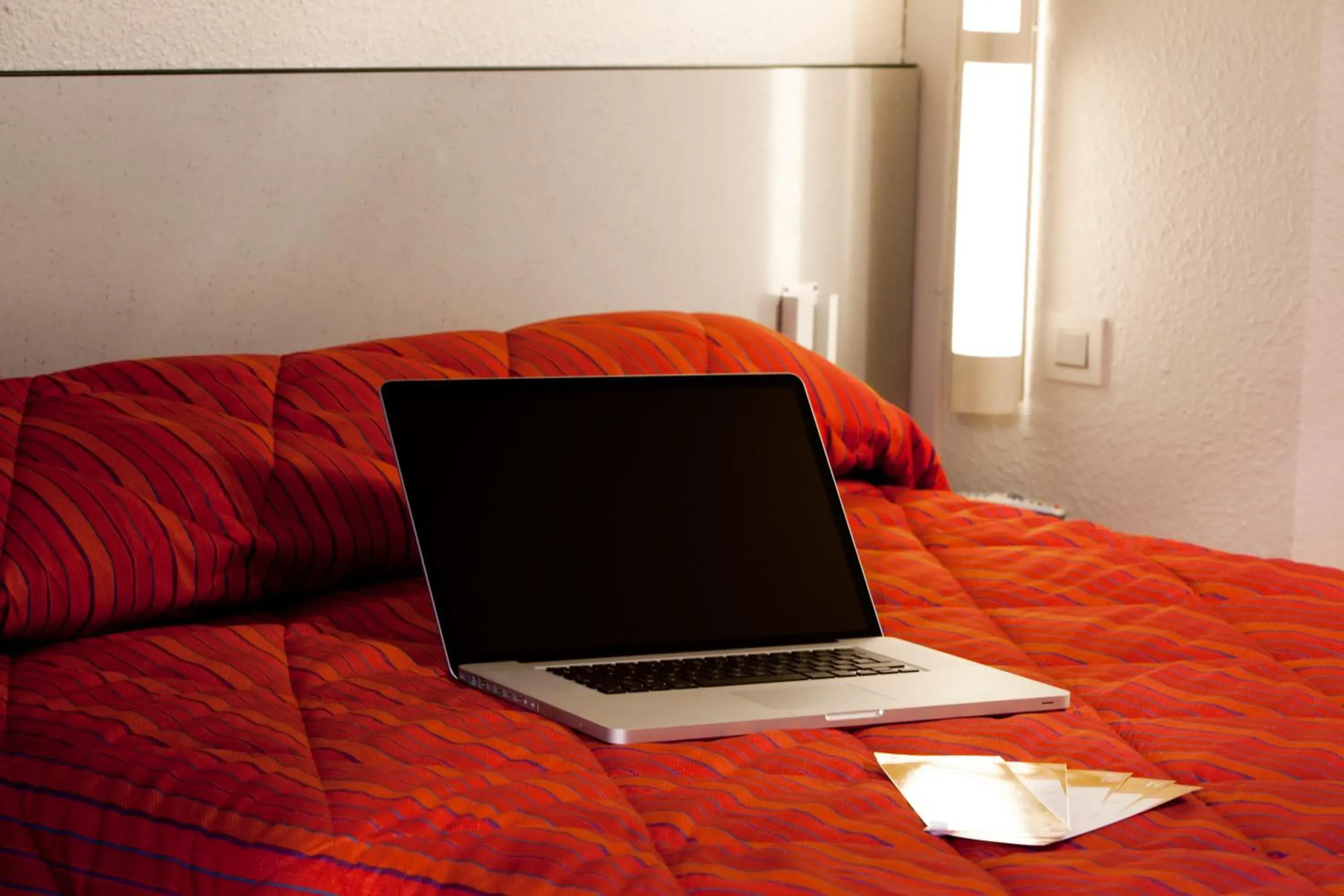 Triple Room with 1 Double Bed and 1 Single Bed in Première Classe Boulogne sur Mer Triple Room with 1 Double Bed and 1 Single Bed in Première Classe Boulogne sur Mer
