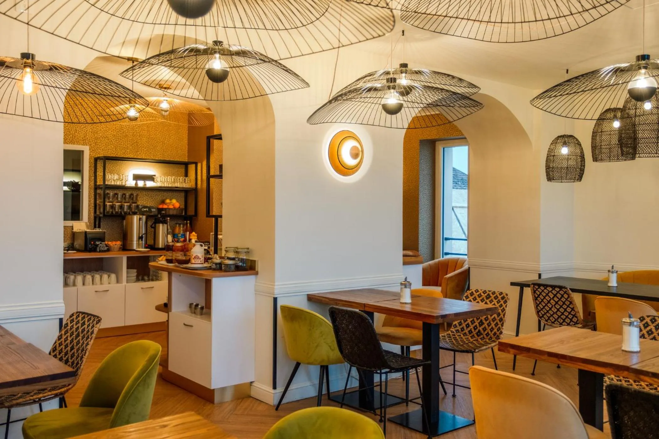 Restaurant/places to eat in Grand Hôtel de Bretagne