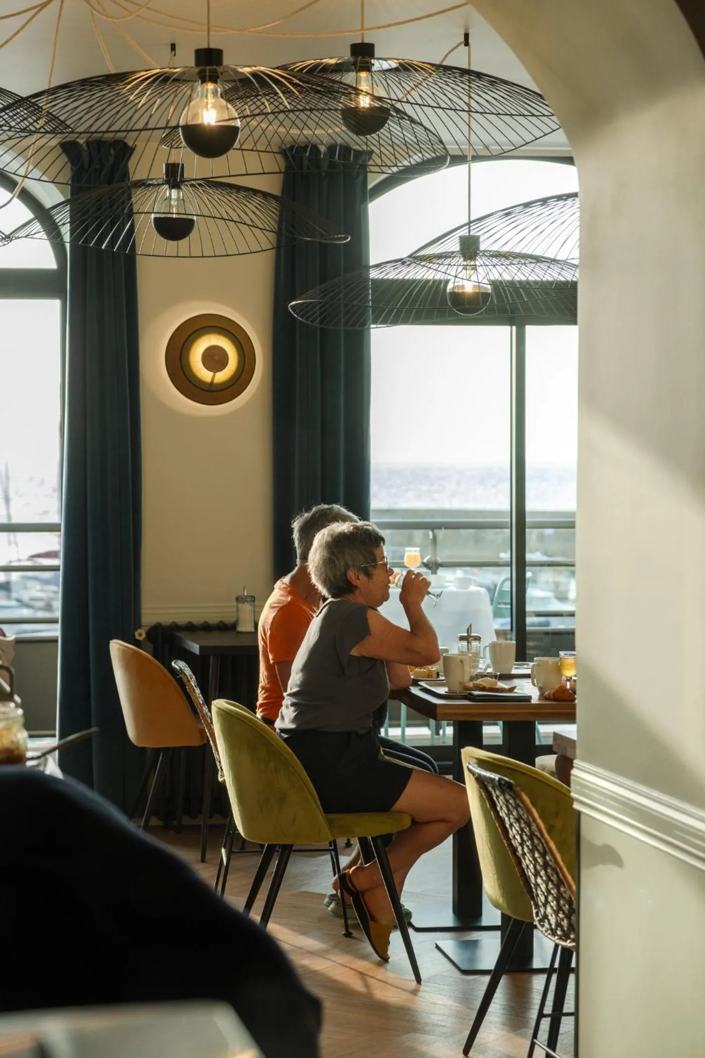 Buffet breakfast in Grand Hôtel de Bretagne