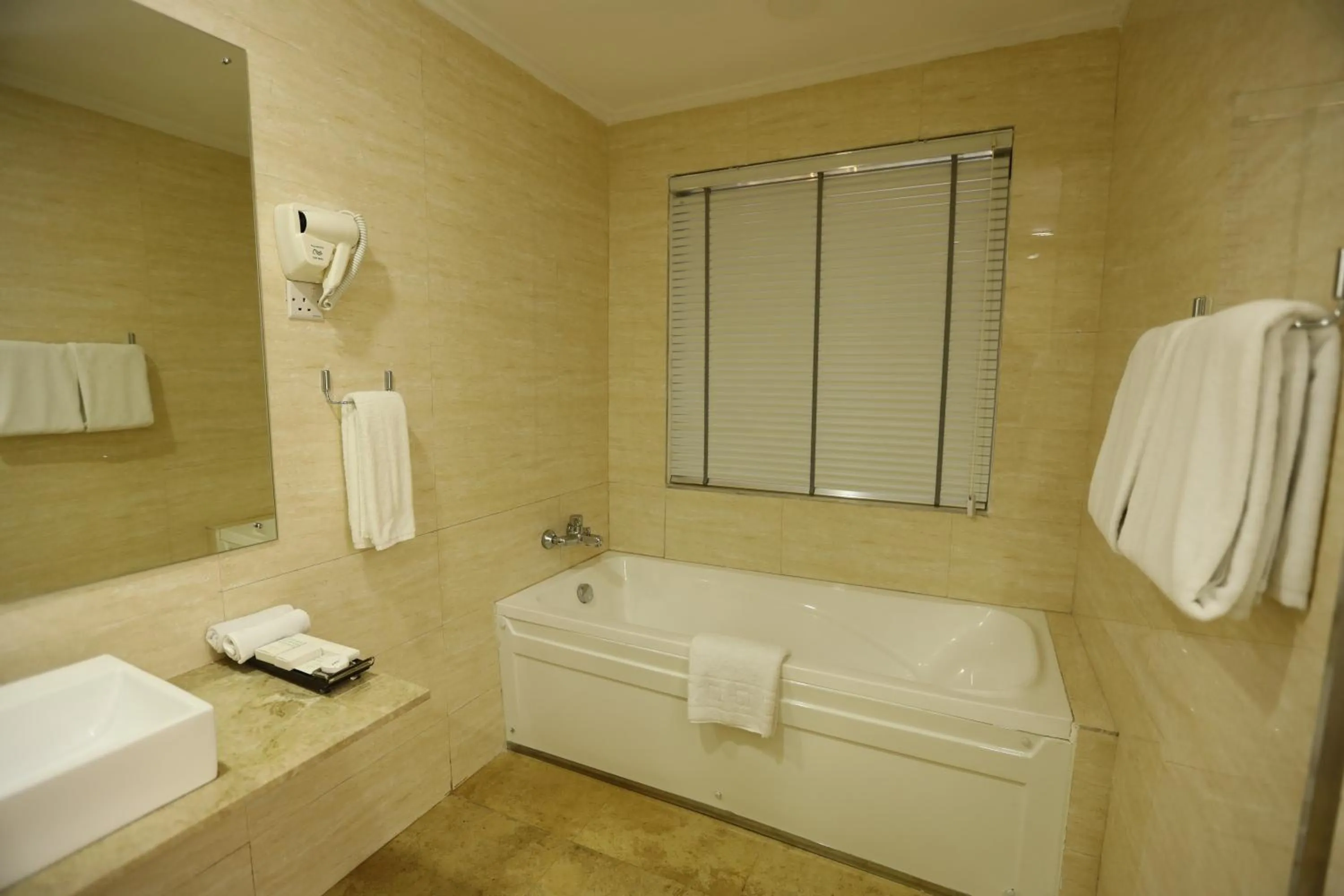 Hot Tub in PrideInn Plaza Nairobi Airport