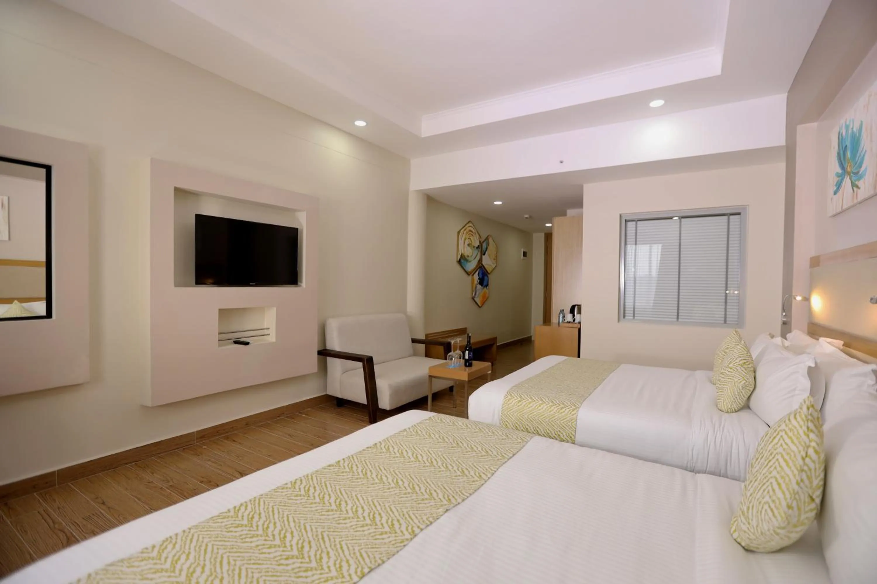 TV and multimedia, Bed in PrideInn Plaza Nairobi Airport